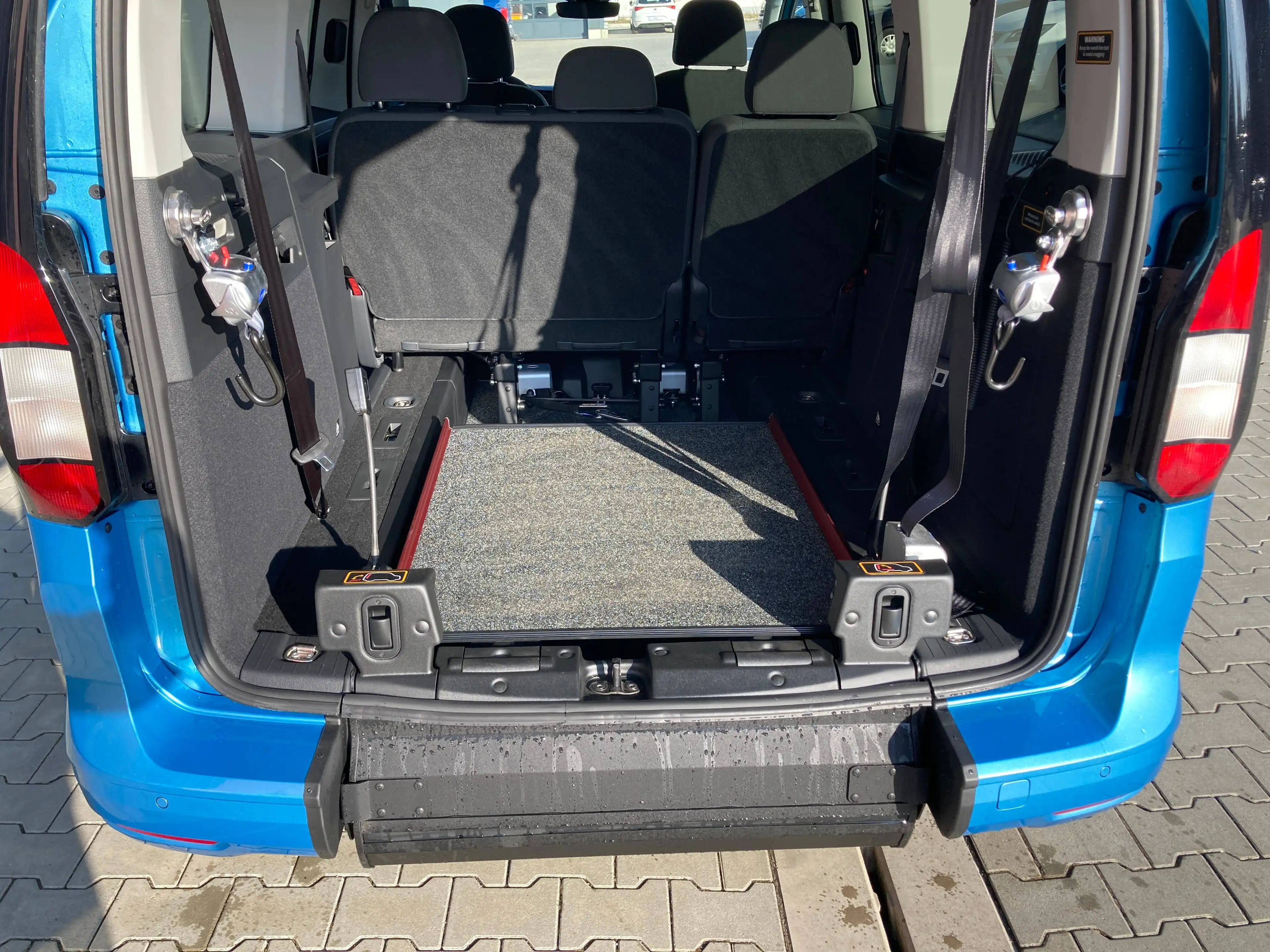 Ford Tourneo Connect Titanium — photo 7