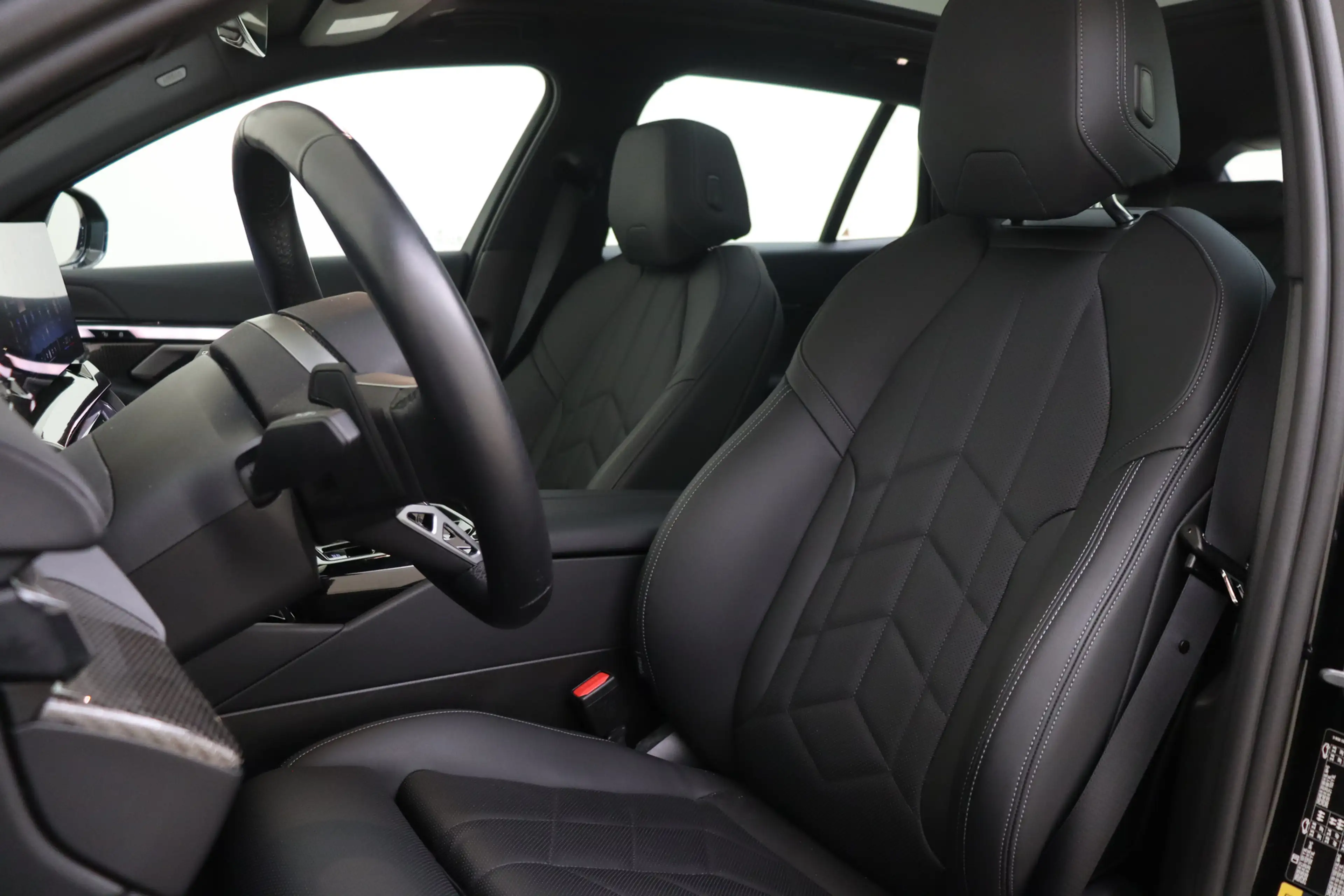 BMW i5 Touring eDrive40 M Sport / Trekhaak / Panoramadak — photo 8