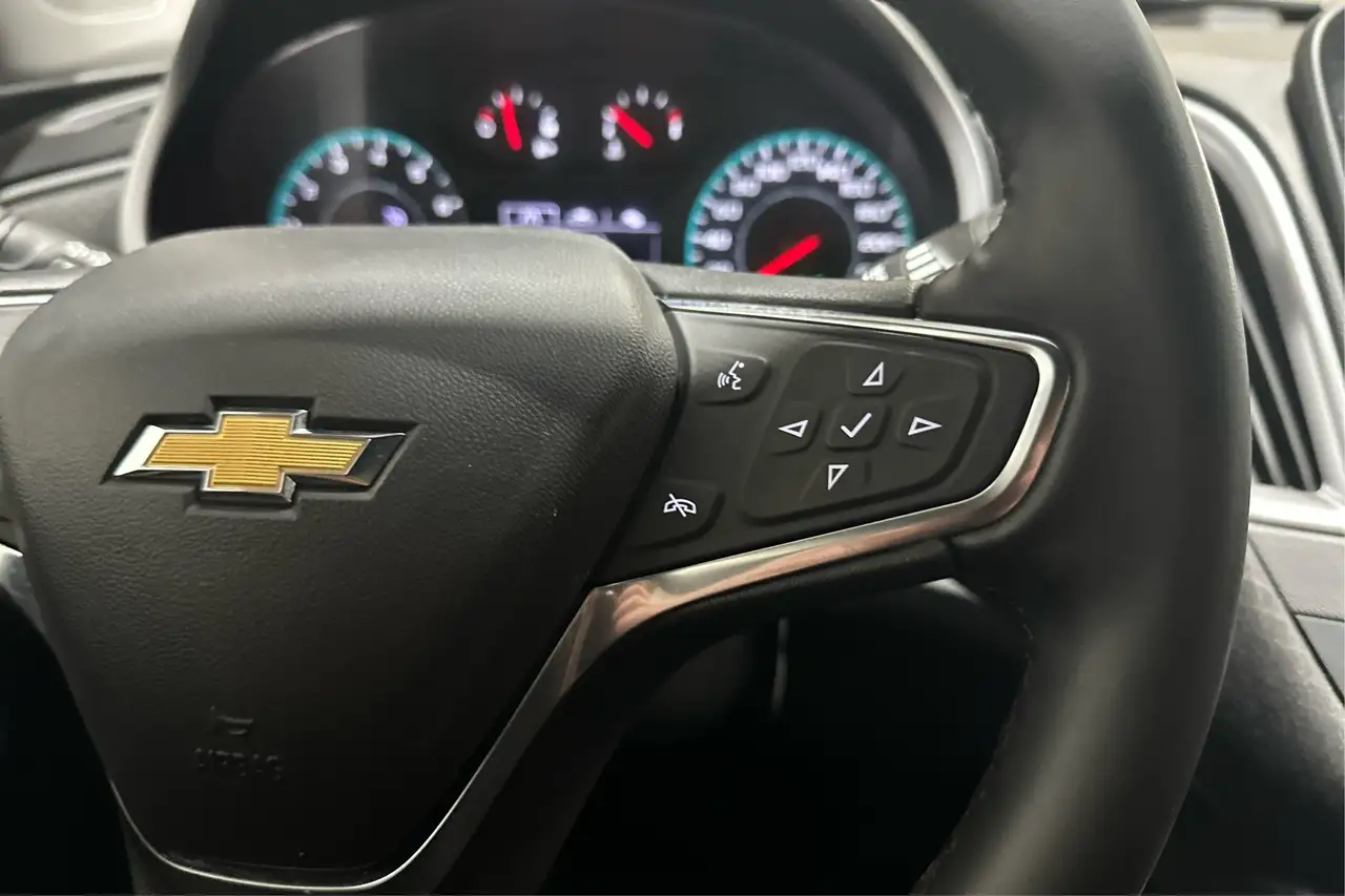 Chevrolet Malibu снимка Chevrolet Malibu