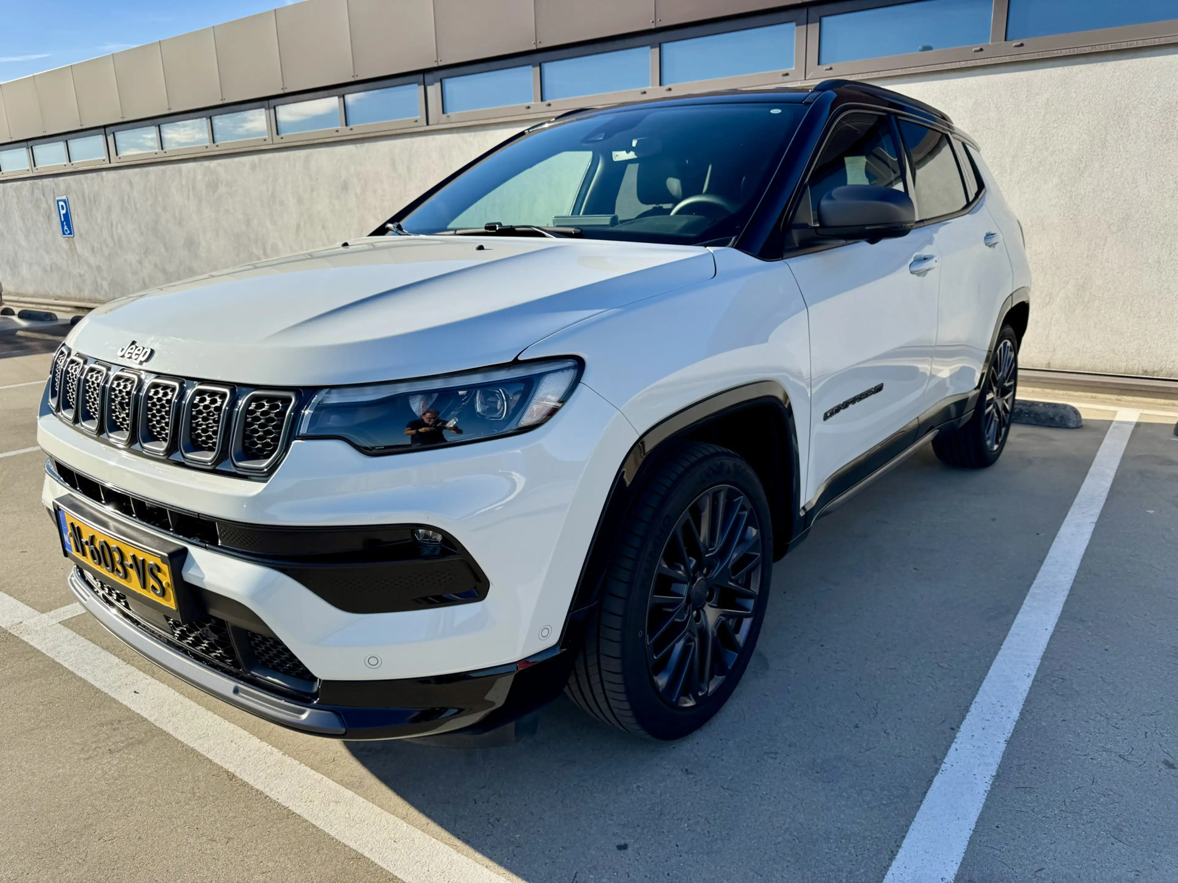 Jeep Compass 1.3T 80th Anniversary — photo 15