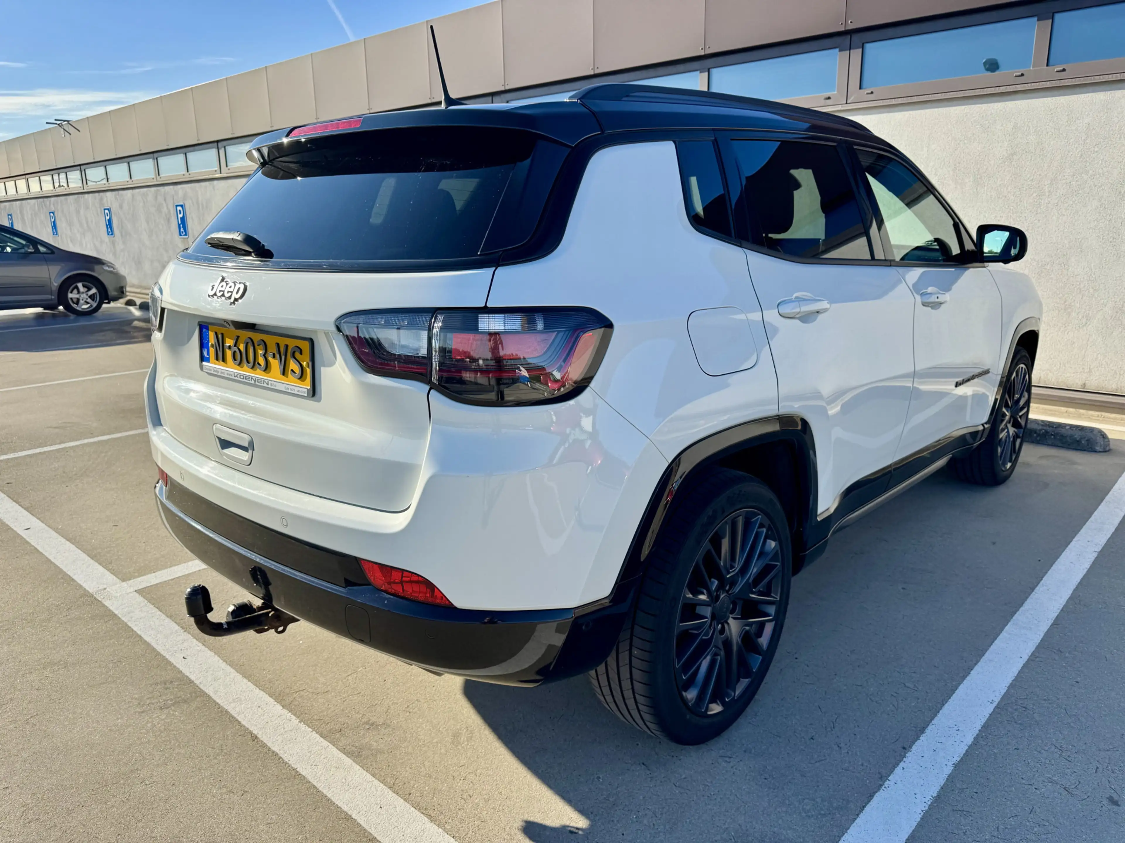 Jeep Compass 1.3T 80th Anniversary — photo 8