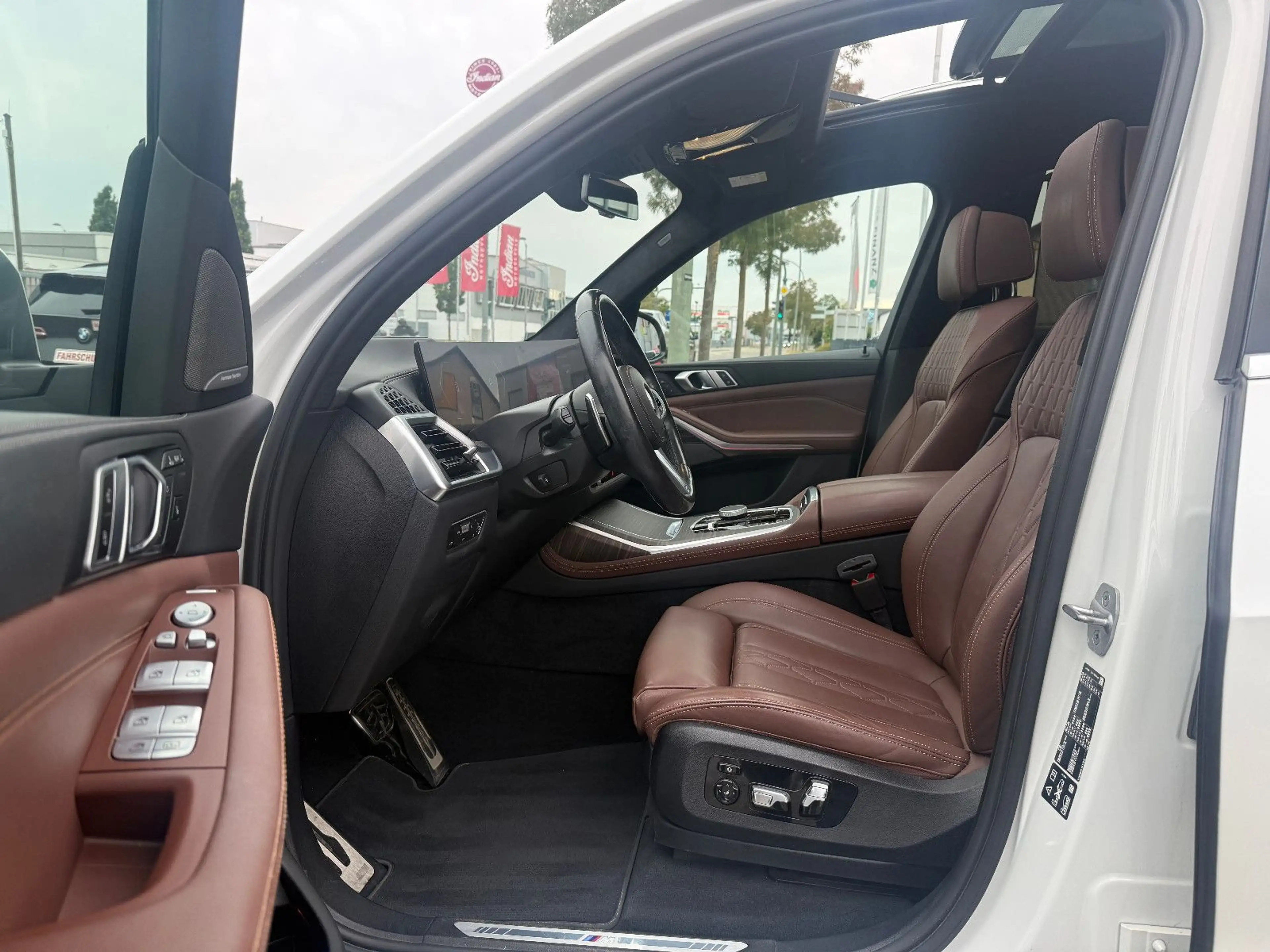 BMW X7 xDrive 40 d M Sport Sky AHK 1Hd FINANZIERUNG — photo 9