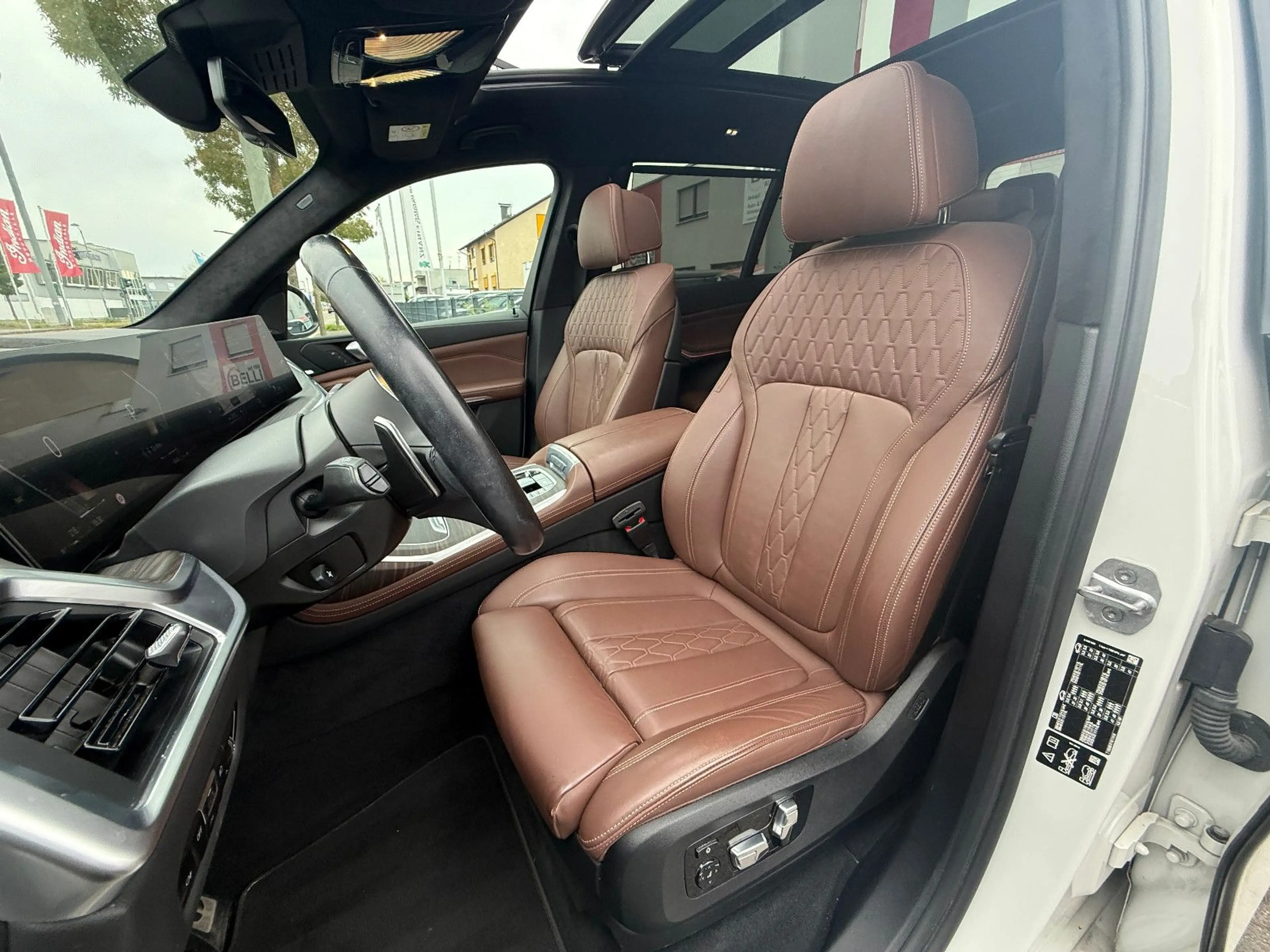 BMW X7 xDrive 40 d M Sport Sky AHK 1Hd FINANZIERUNG — photo 11