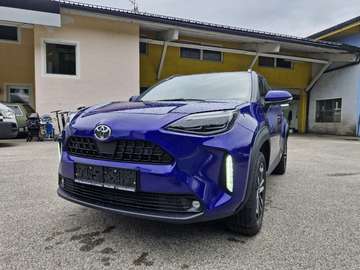 1,5 VVT-i Hybrid Sports Utility Vehicle