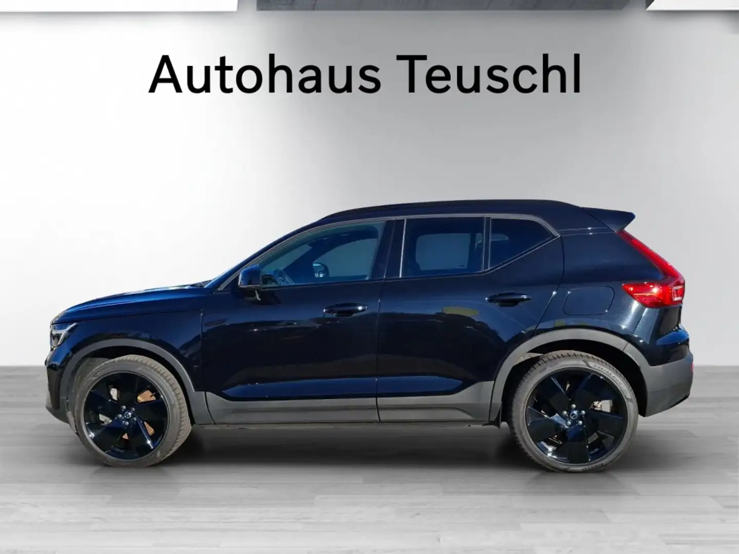 Volvo EX40 Black Edition Ultra, Twin Motor, Vollelektrisch Schwarz - 2