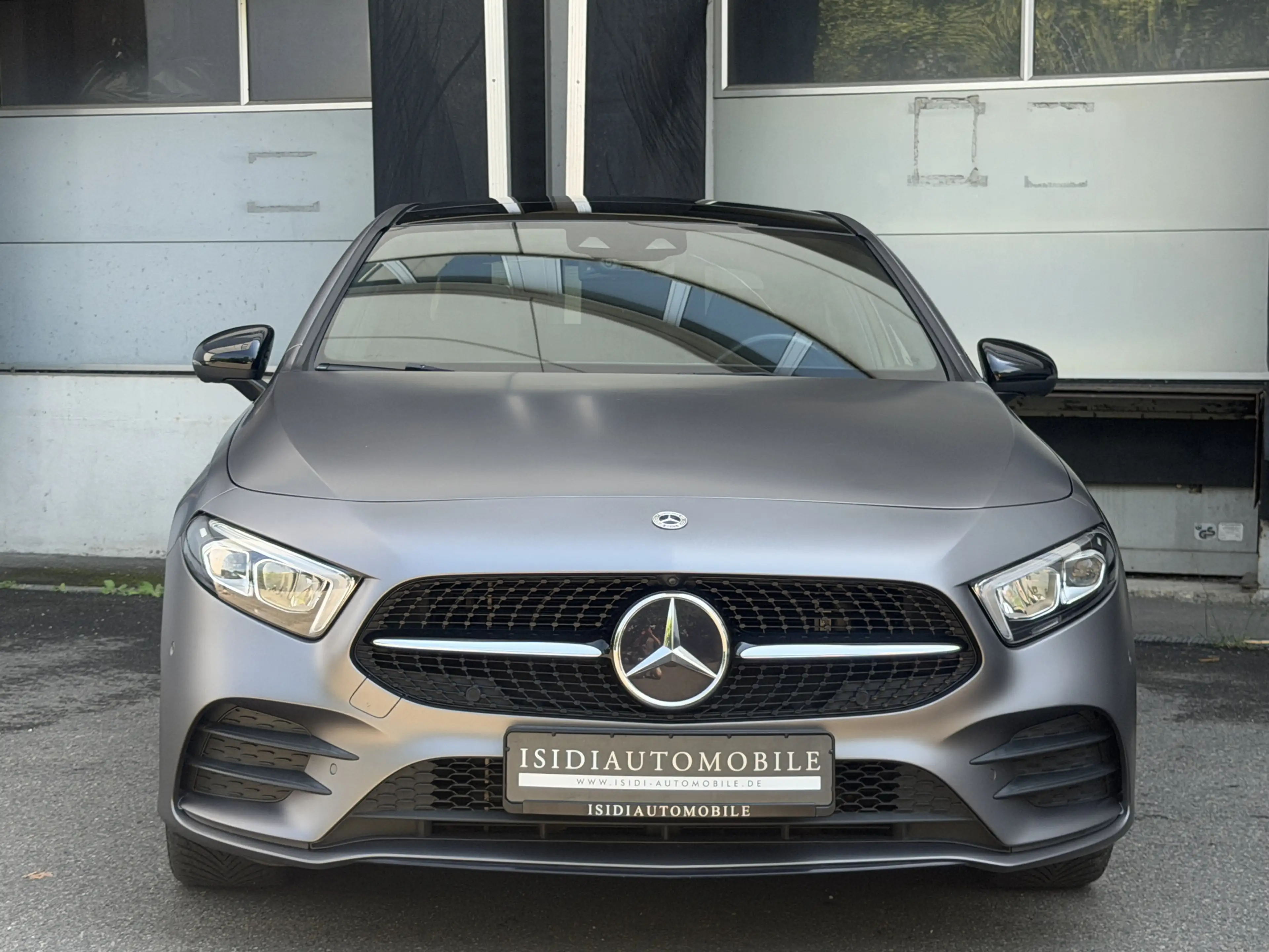 Mercedes-Benz A 250 Limo AMG Night LED MBUX Pano Ambiente 360° — photo 10