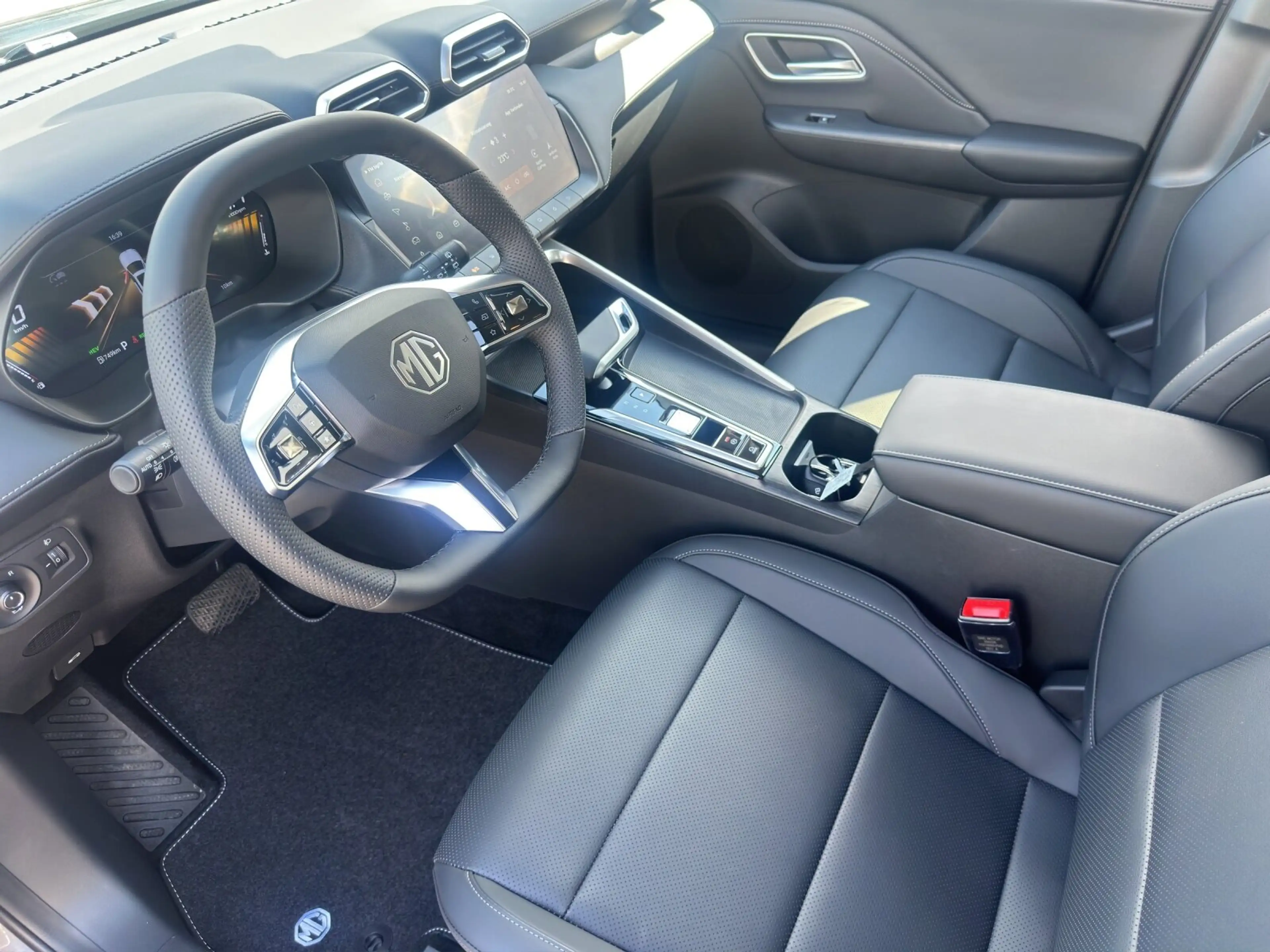 MG ZS ZS Hybrid+ Luxury MY26 *SHZ*360°*LED*Schiebed.* — photo 9