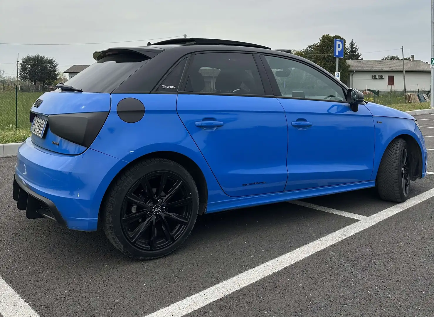 Audi A1 Audi A1 S-Line Full Optional Bleu - 2
