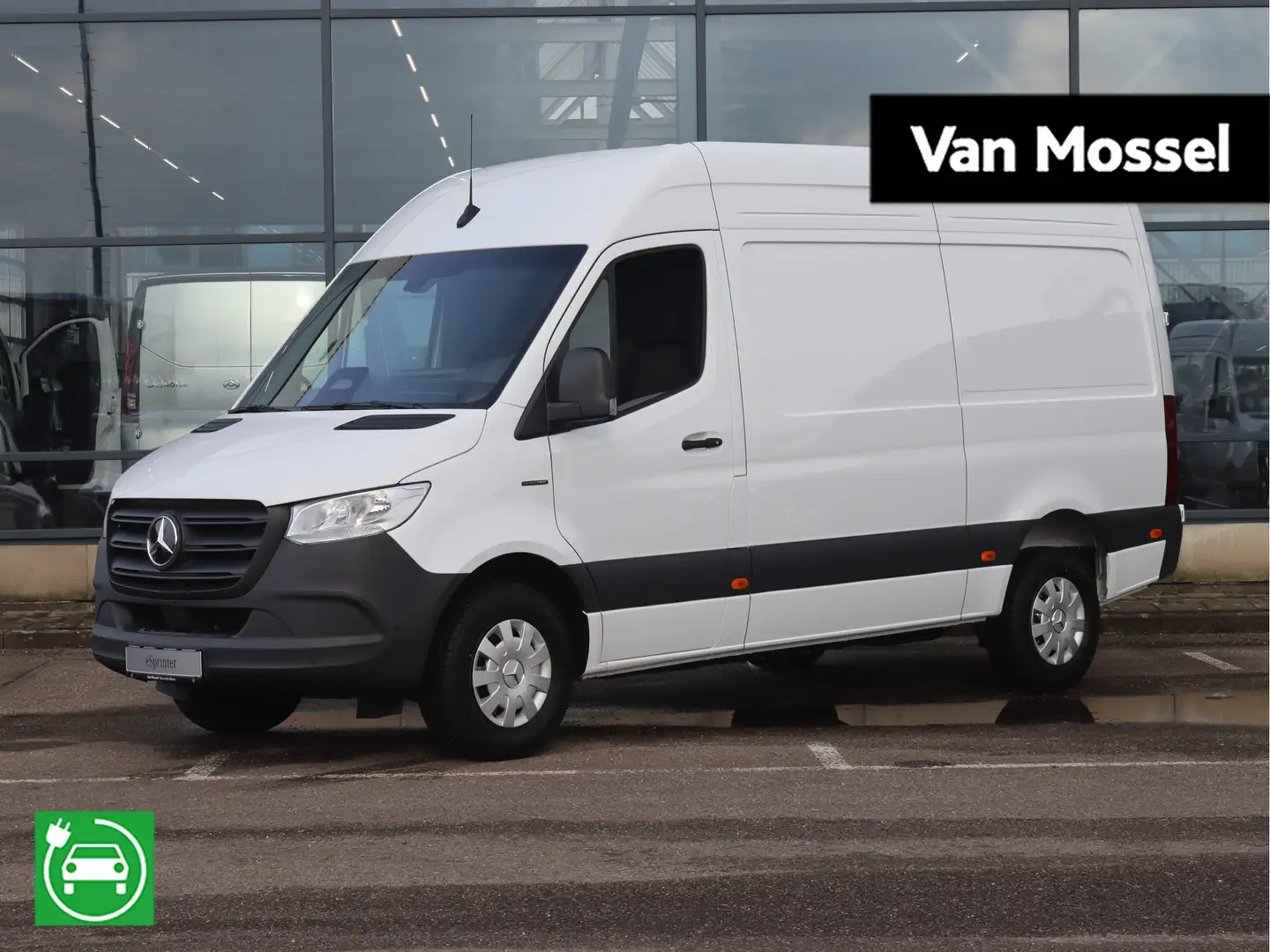 Mercedes-Benz 320 eSprinter L2 Pro 81kWh Alb - 1