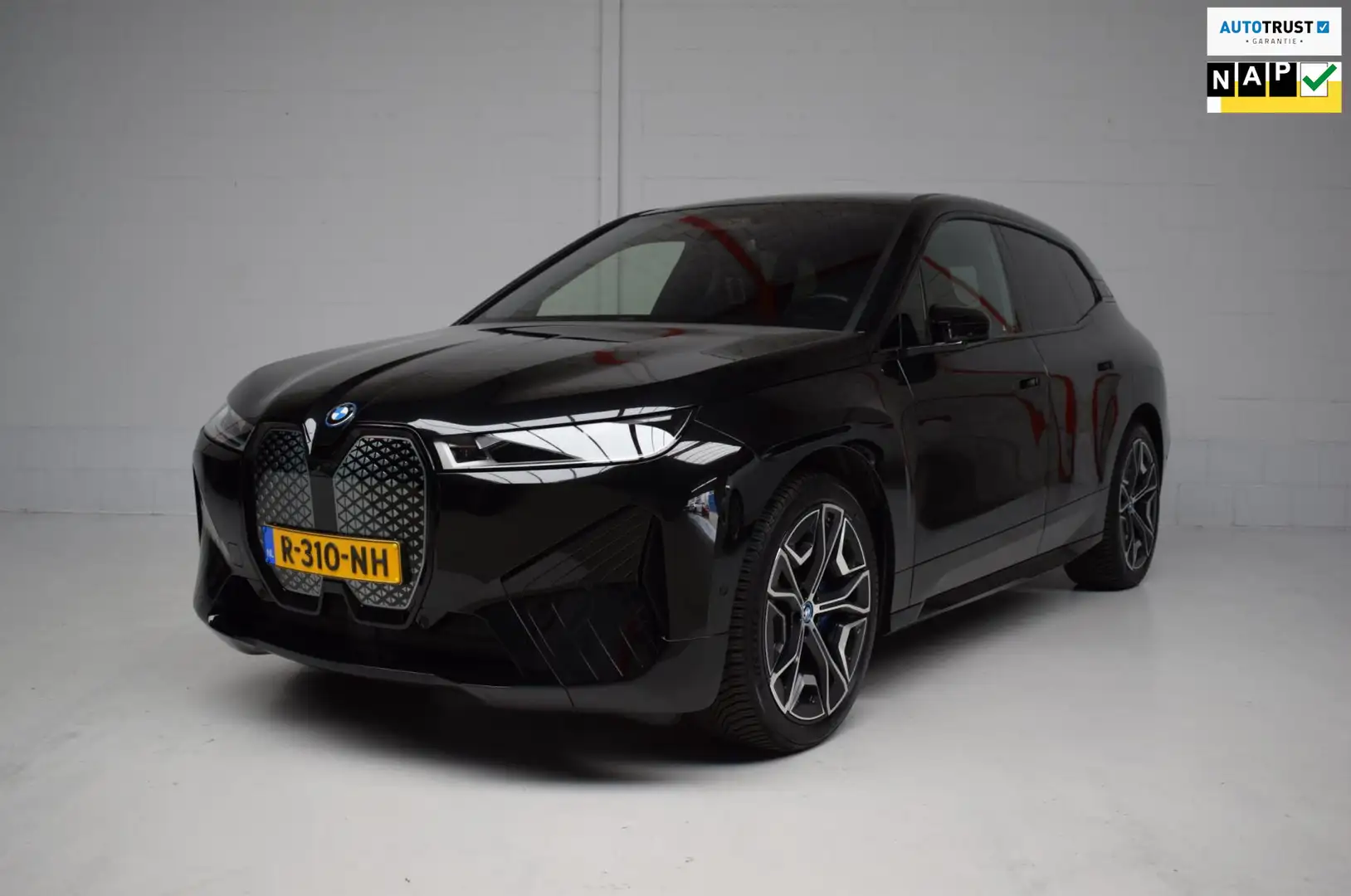 BMW iX XDrive50 High Executive 112 kWh SPORT / LUCHTVERIN Negro - 1