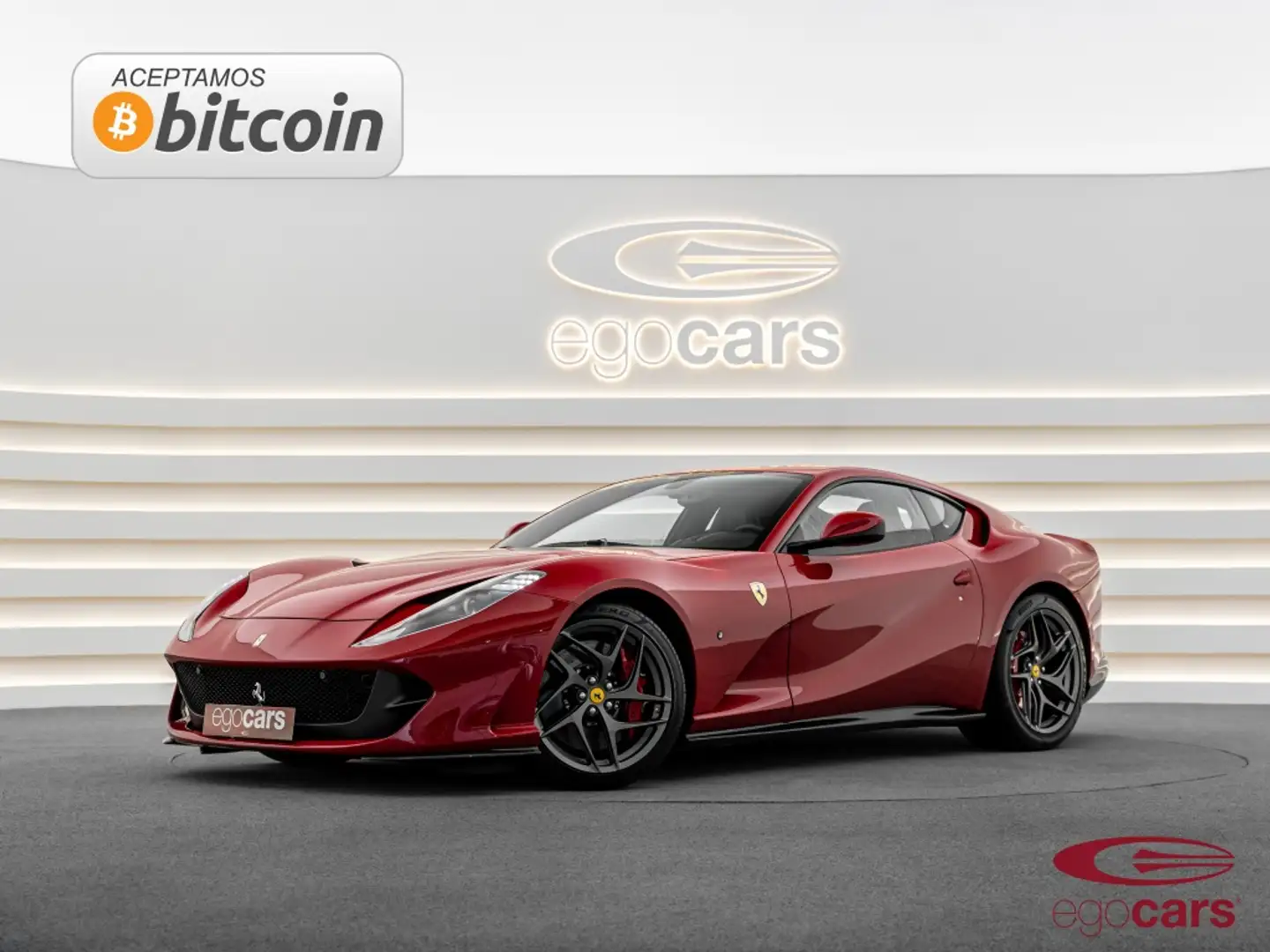 Ferrari 812 Superfast Rouge - 1