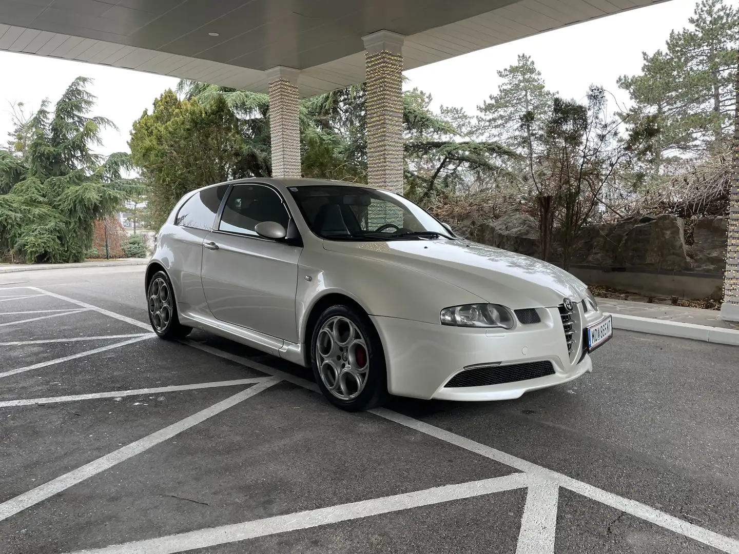 Alfa Romeo 147 3,2 V6 24V GTA - 2