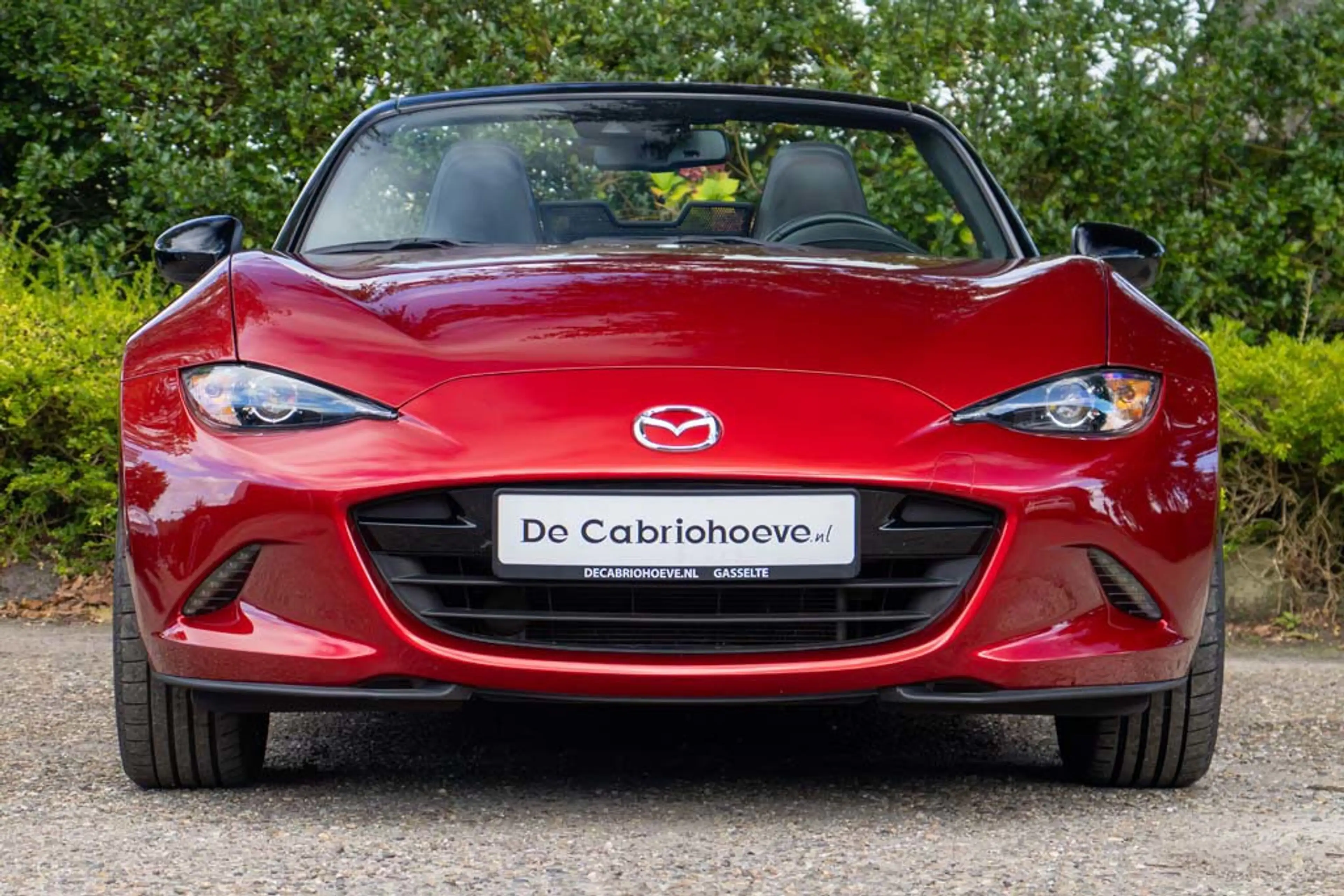 Mazda MX-5 ND 2.0l SkyActiv-G 184 TS+ Soul Red Crystal Metall — photo 10