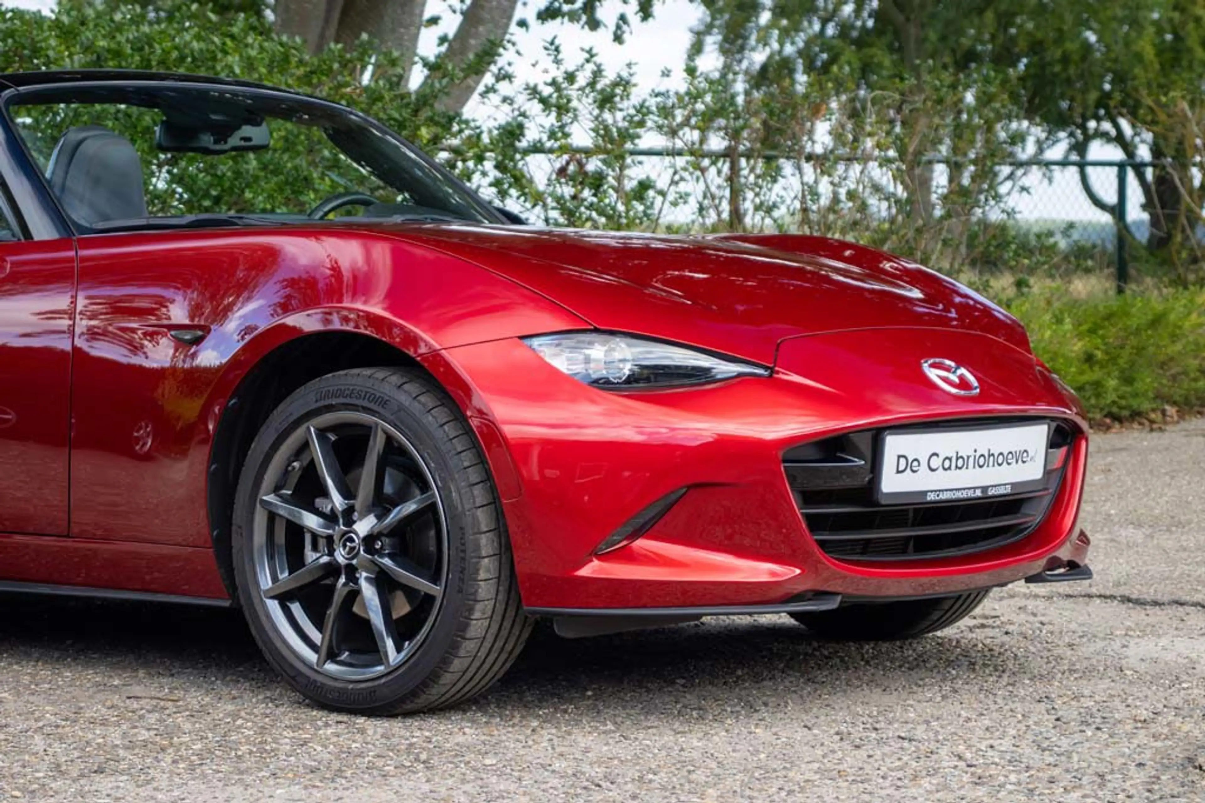 Mazda MX-5 ND 2.0l SkyActiv-G 184 TS+ Soul Red Crystal Metall — photo 11