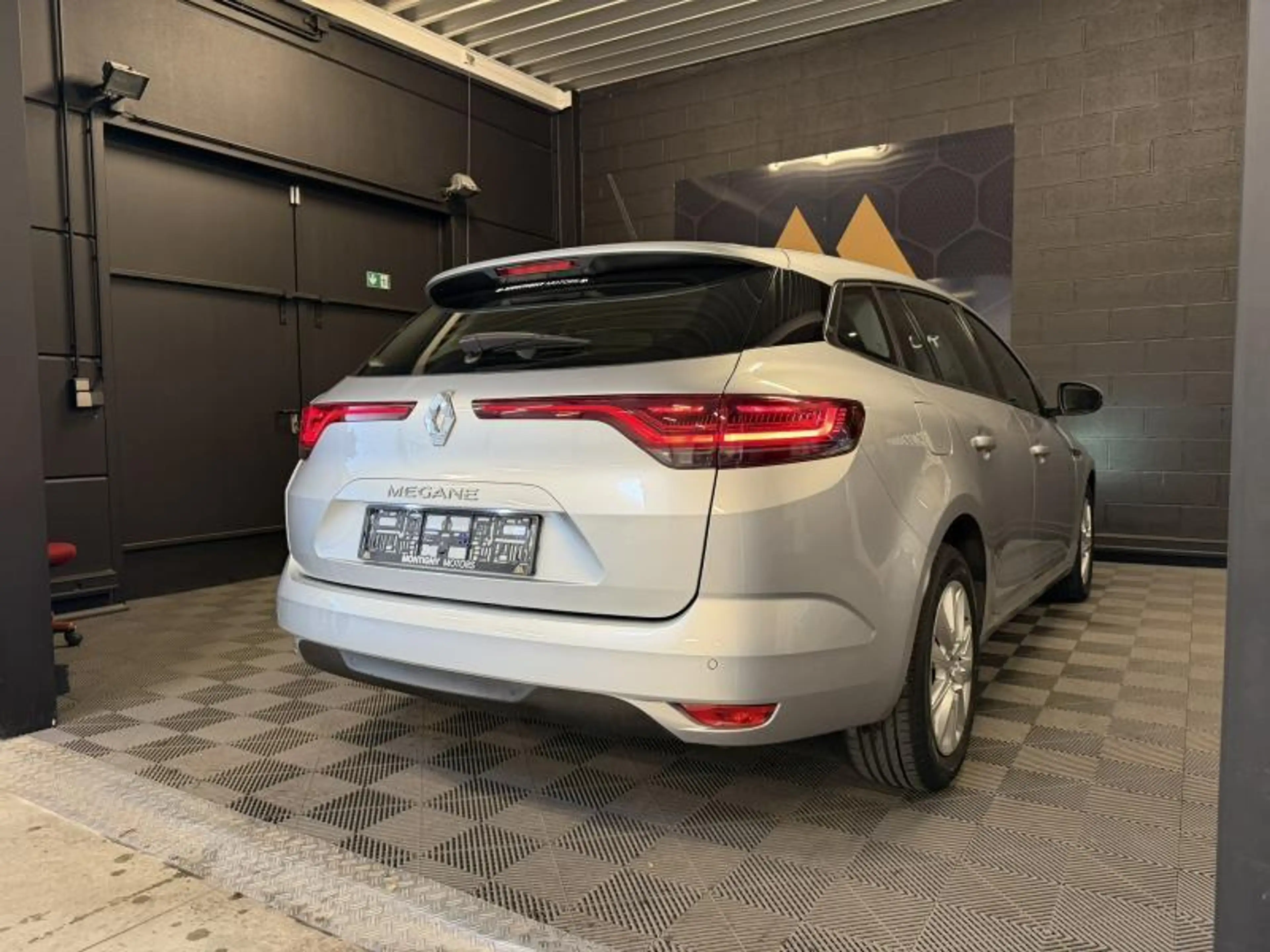 Renault Megane 1.33 140cv *CRUISE*USB*CLIM*LIMIT*CAPTEURS AV/AR* — photo 4
