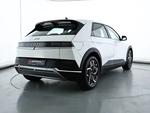 Hyundai Ioniq 5 view 5
