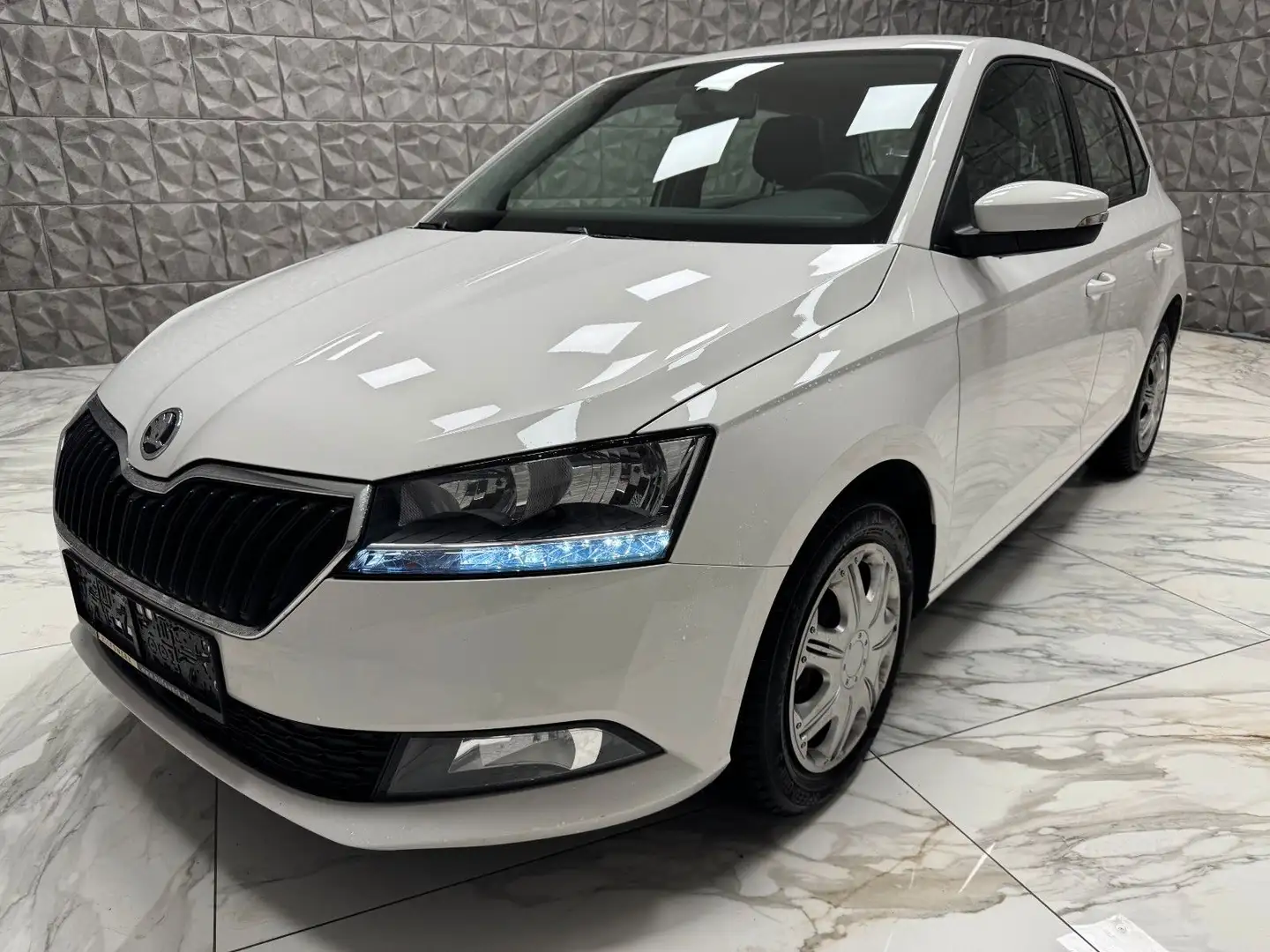 Skoda Fabia Ambition * Voll Fahrbereit * 45.307km * Weiß - 2