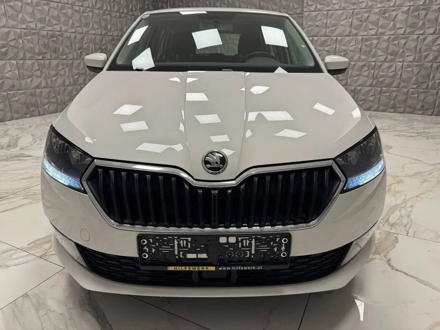 Skoda Fabia Ambition * Voll Fahrbereit * 45.307km * Weiß - 1