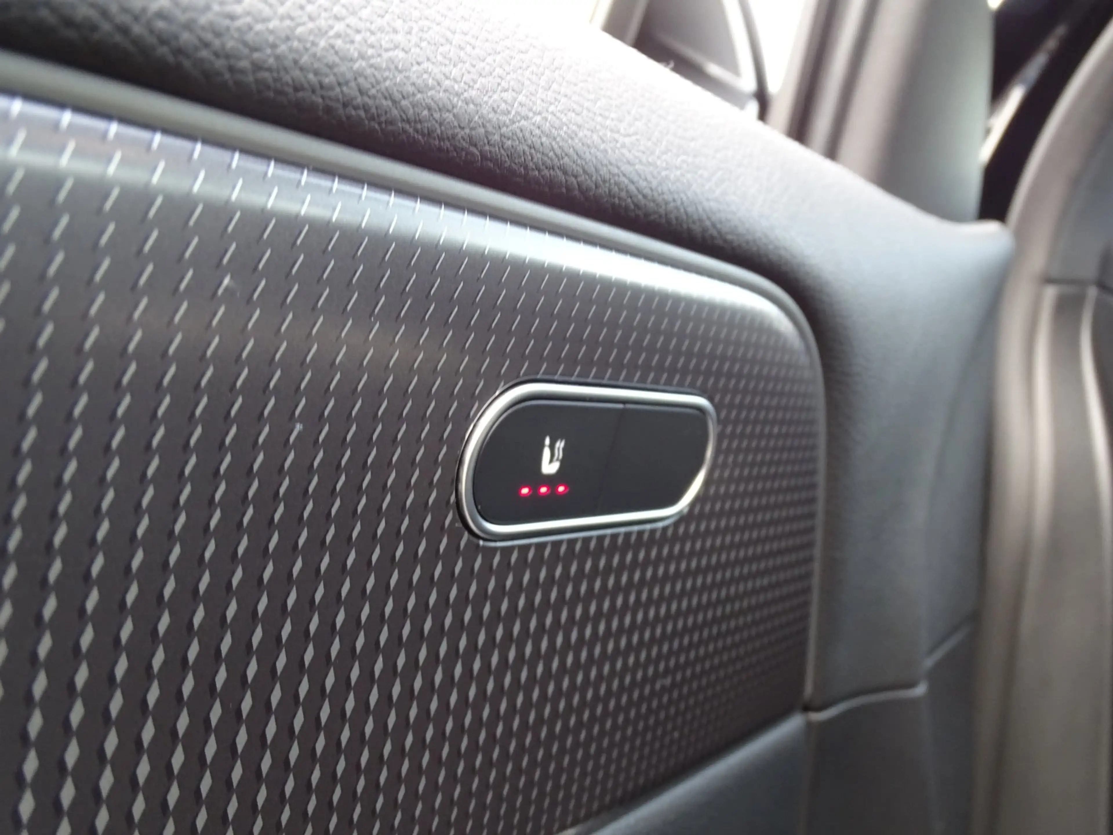 Mercedes-Benz EQA 250 250+ Business Line 71 kWh|TREKHAAK|CAMERA| — photo 15