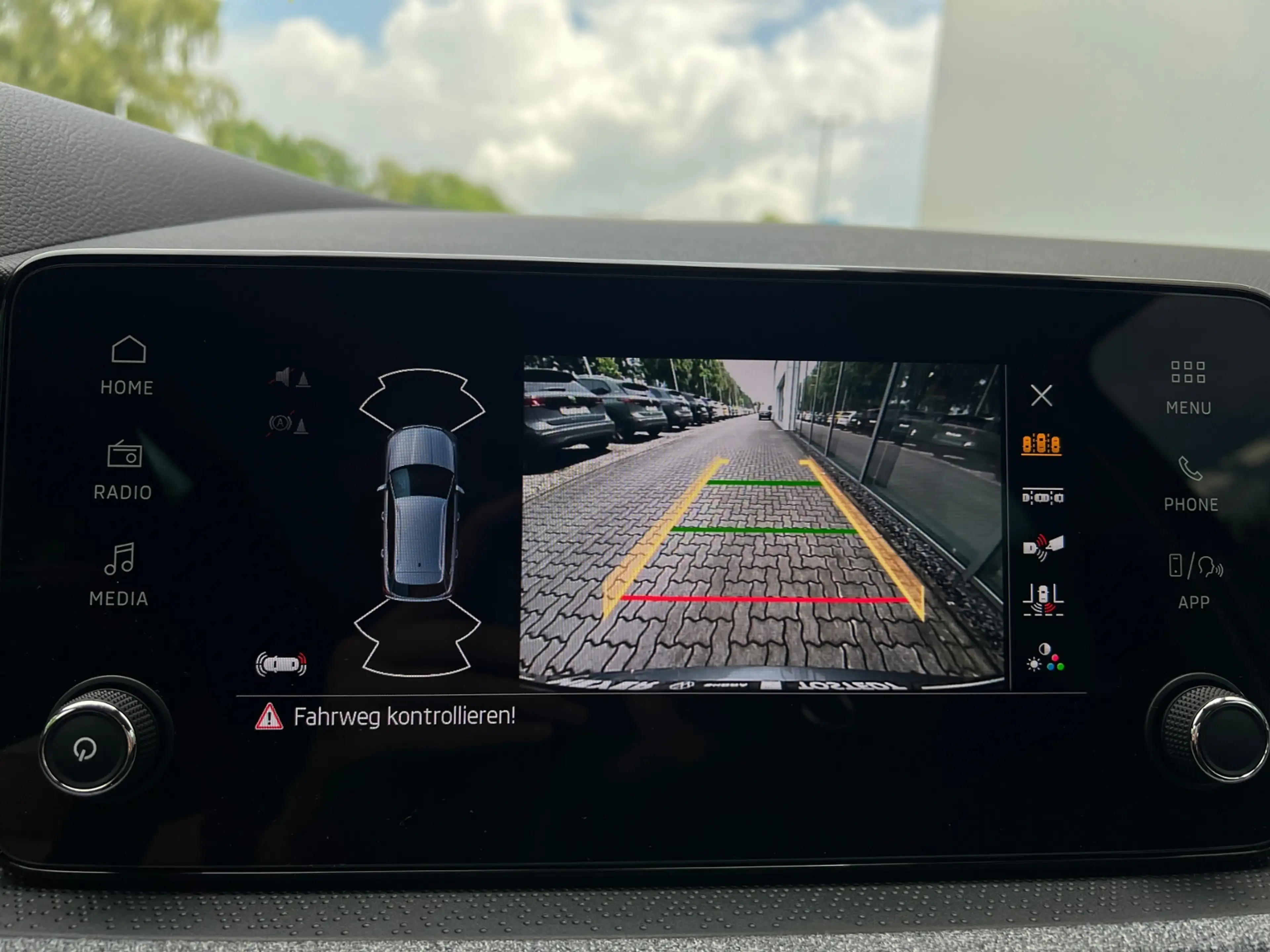 Skoda Kamiq Balance 1.0 TSI DSG *Black Style, AHK, Matrix-LED — photo 14