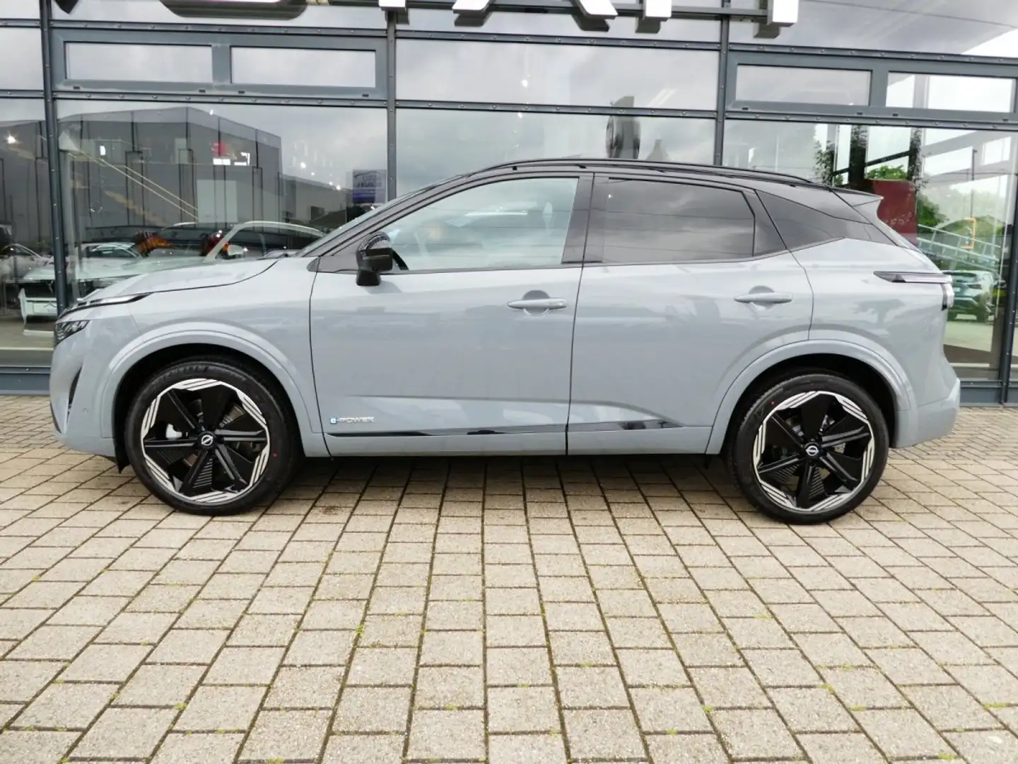 Nissan Qashqai 1.5 VC-T FL e-Power N-Design 2WD*Komfort+*Bose*2-T Gris - 2
