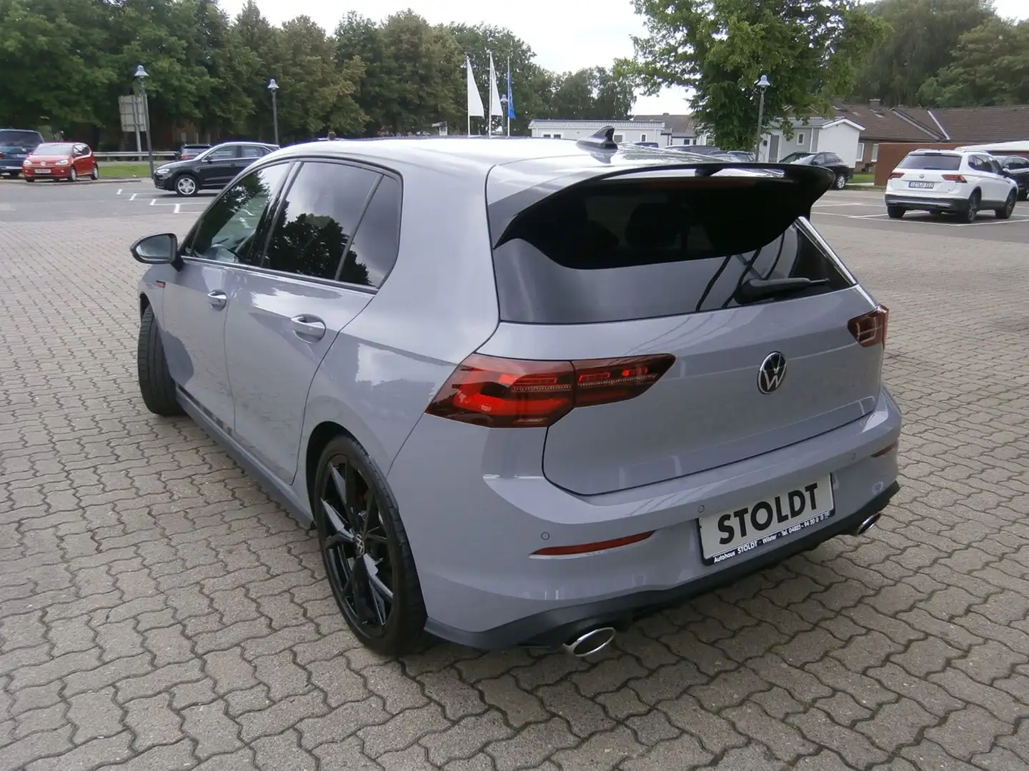 Volkswagen Golf VIII GTI Clubsport 2.0 TSI, DSG Gris - 2