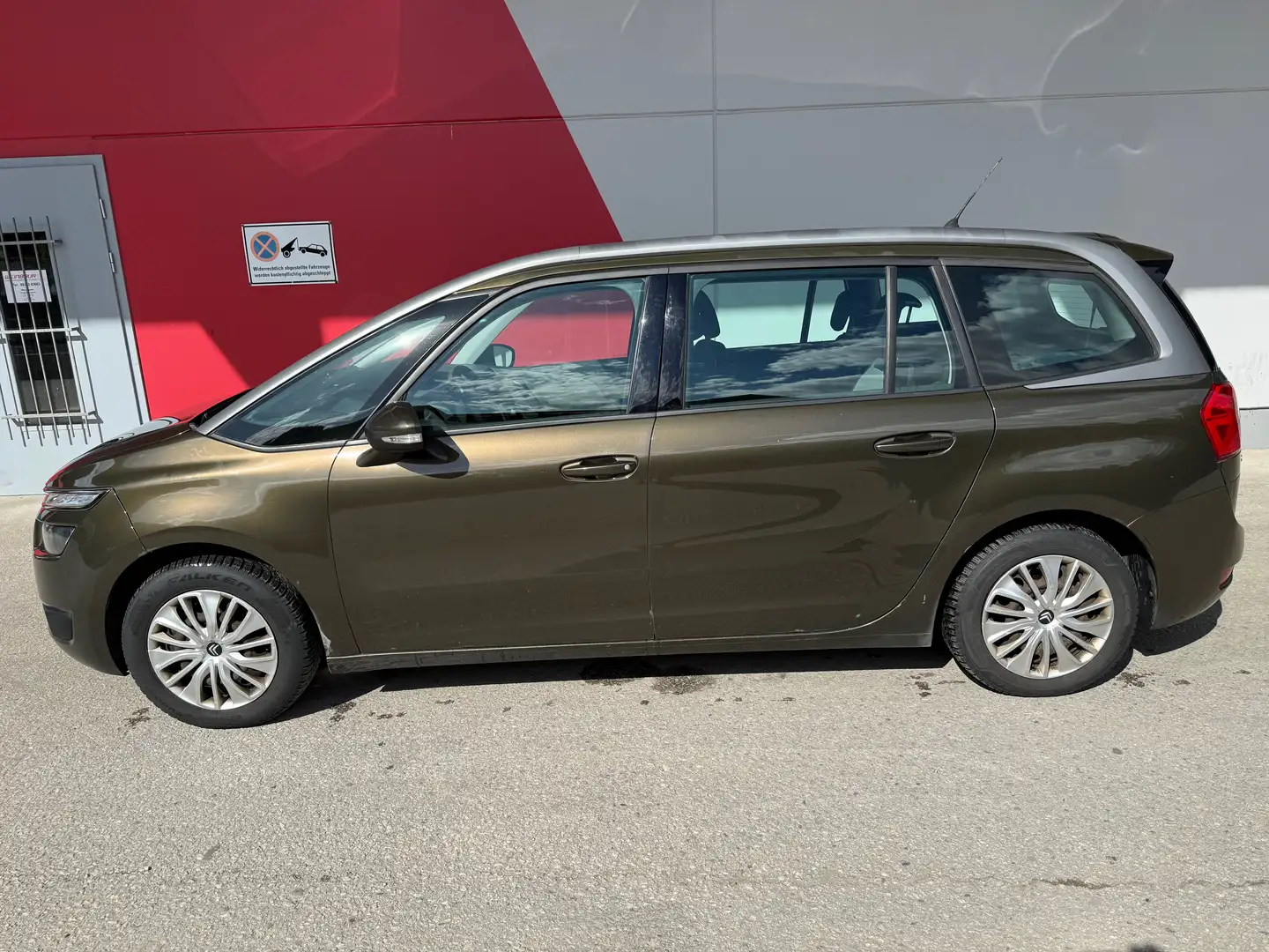 Citroen Grand C4 Picasso Braun - 2