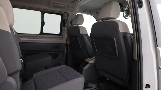 Volkswagen T7 Multivan VW T7 Multivan Business ÜH eHybrid 180 kW 4M Ansicht 18