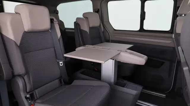 Volkswagen T7 Multivan VW T7 Multivan Business ÜH eHybrid 180 kW 4M Ansicht 21