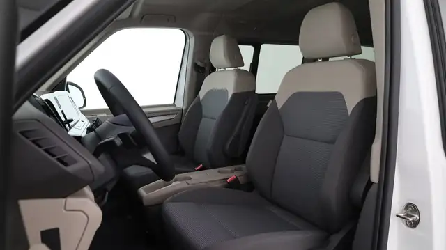 Volkswagen T7 Multivan VW T7 Multivan Business ÜH eHybrid 180 kW 4M Ansicht 9