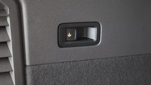 Volkswagen T7 Multivan VW T7 Multivan Business ÜH eHybrid 180 kW 4M Ansicht 25