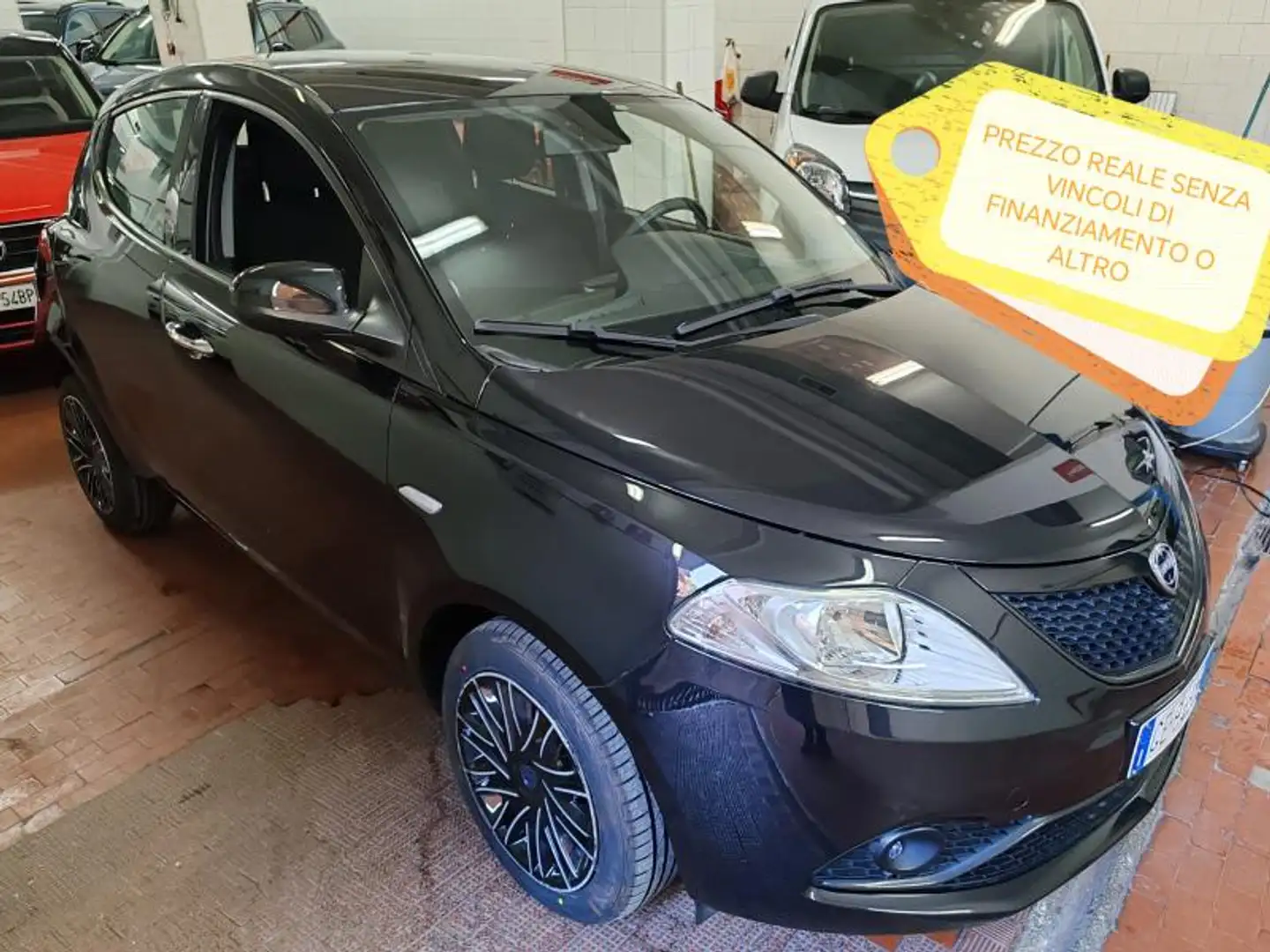 Lancia Ypsilon PREZZI REALI VARI MODELLI Verde - 2