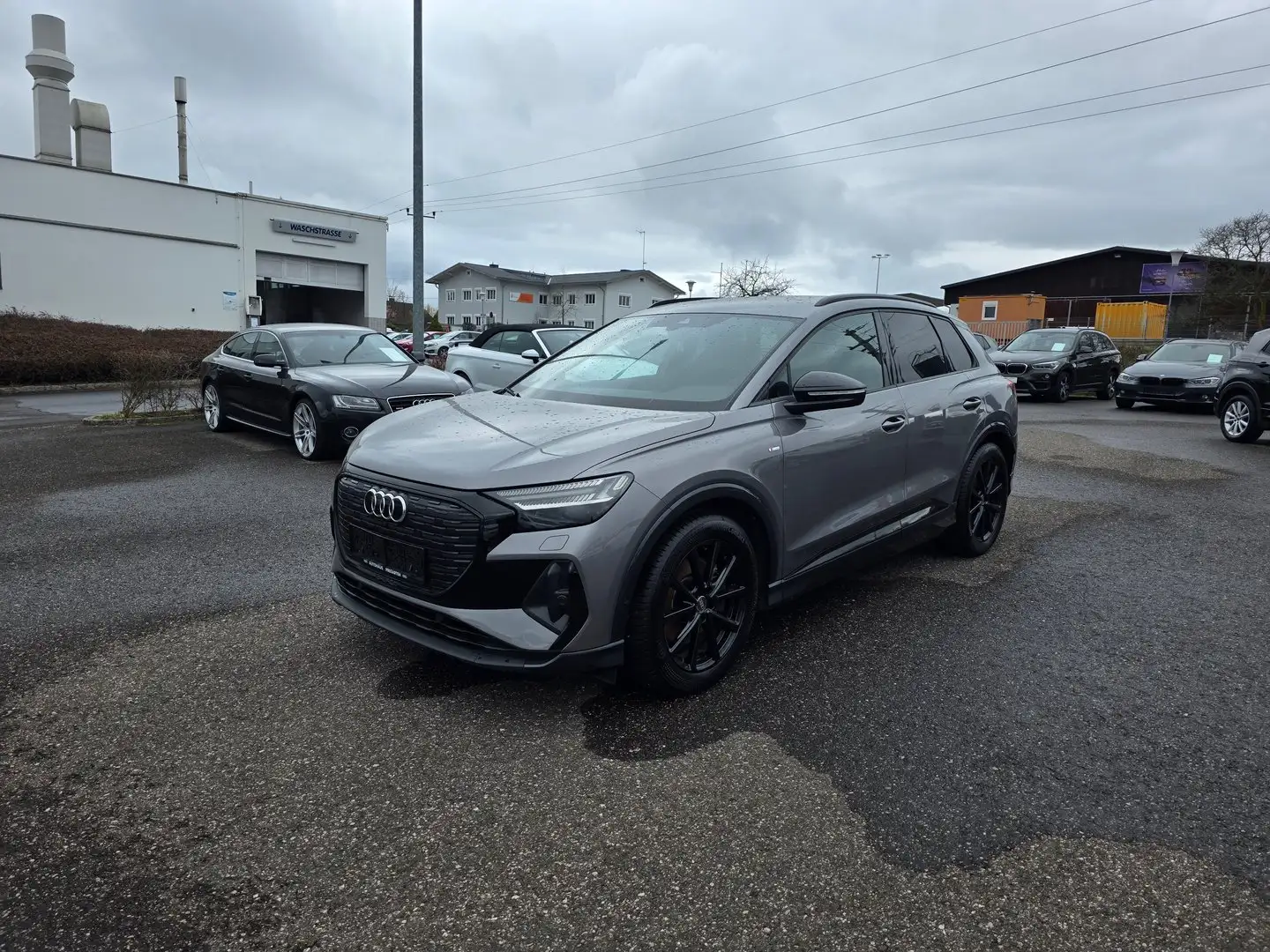 Audi Q4 e-tron Audi Q4 50 e-tron quattro Grau - 1