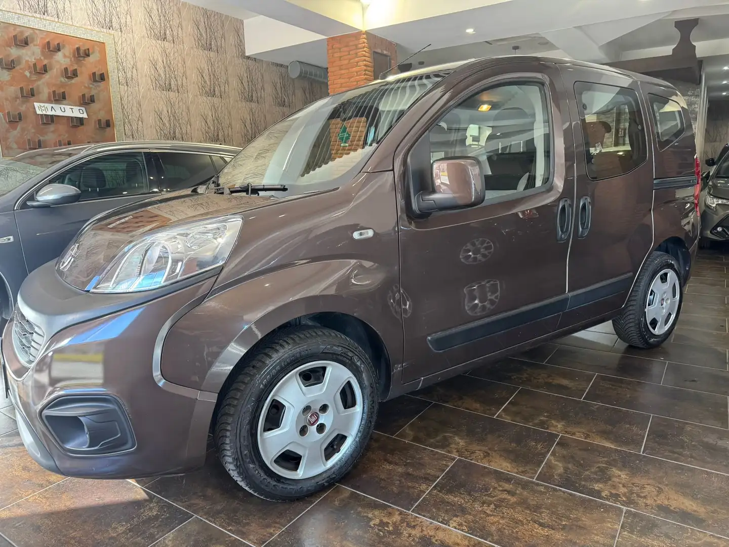 Fiat Qubo Qubo 2017 1.3 mjt 16v Easy s Marrone - 1