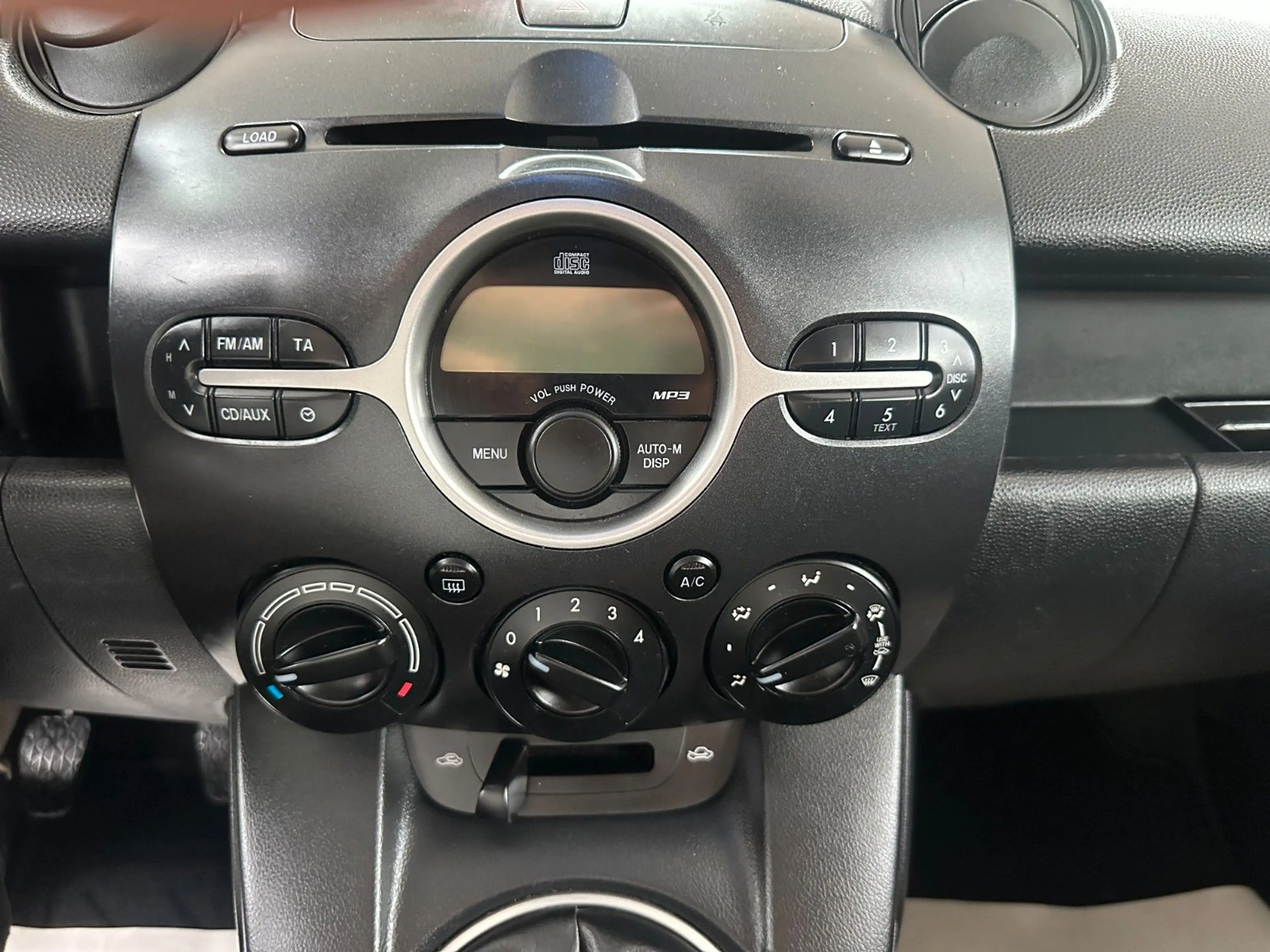 Mazda 2 Independence Sport * 2.HAND /ALLWETTER.* — photo 7