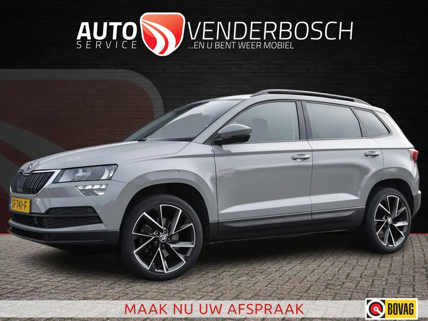 Skoda Karoq 1.5 TSI ACT Ambition Business 150pk | Pano | CarPl Grijs - 1