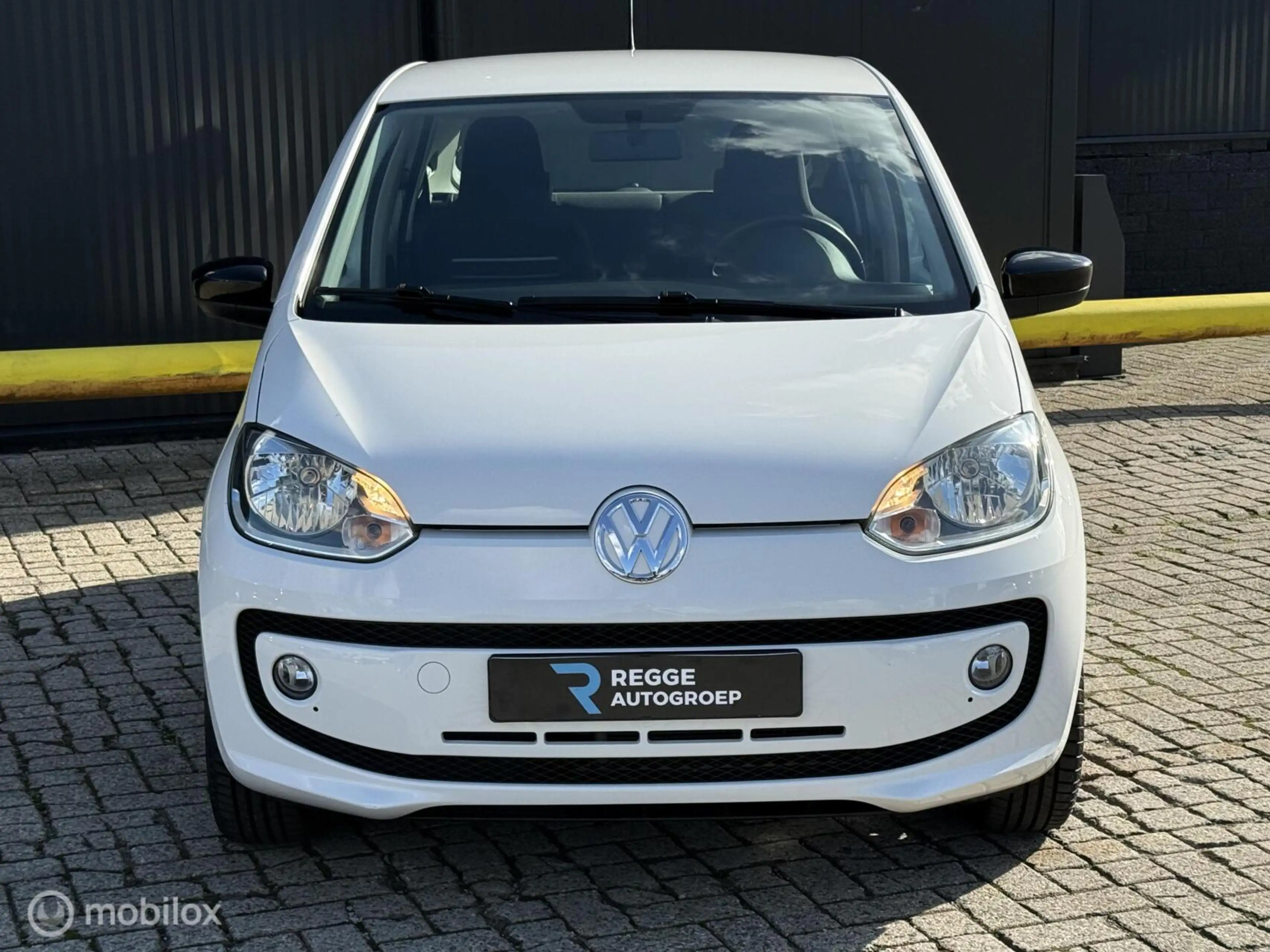 Volkswagen up! 1.0 high up! CUP BlueMotion — photo 5