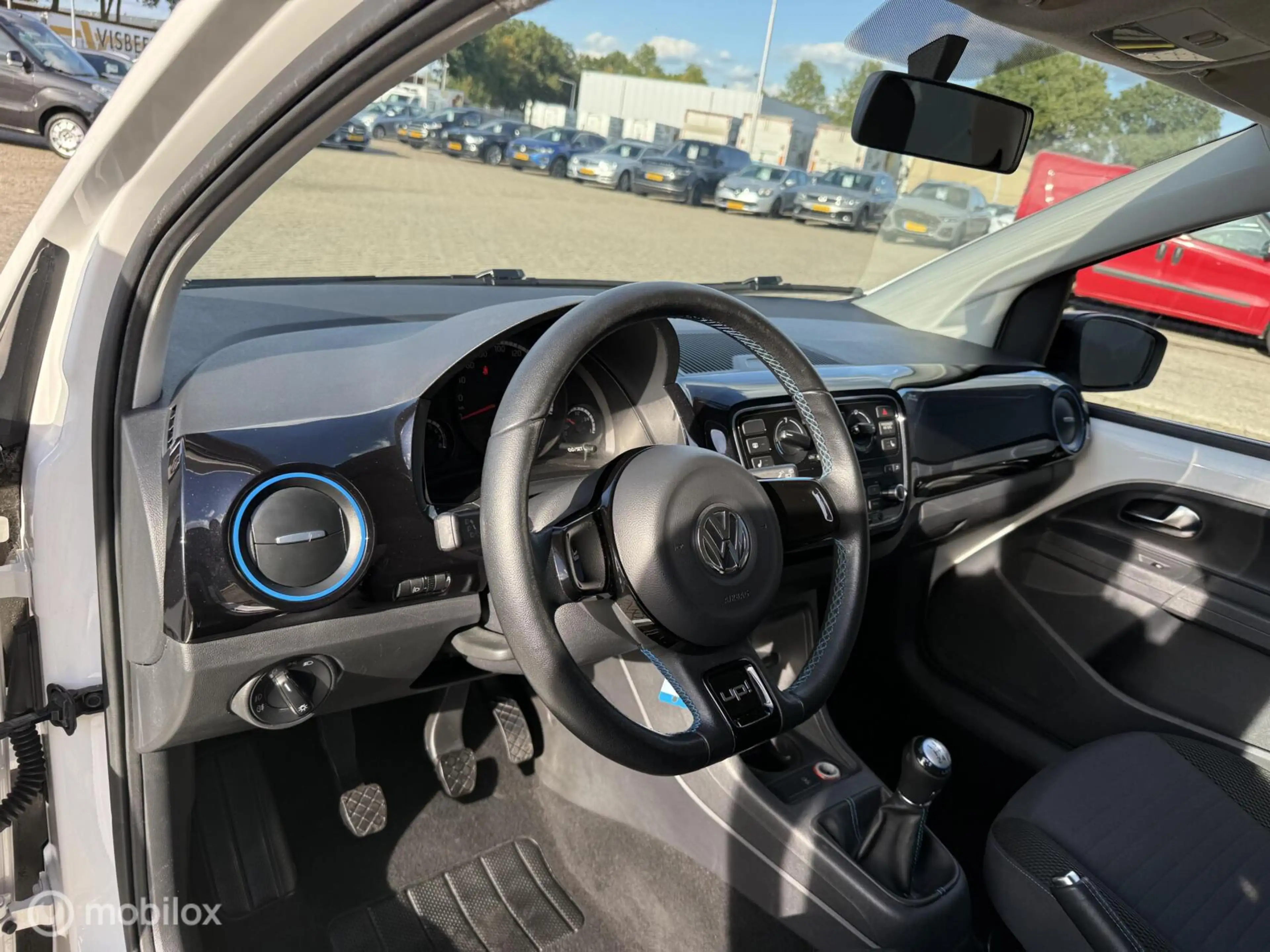 Volkswagen up! 1.0 high up! CUP BlueMotion — photo 11