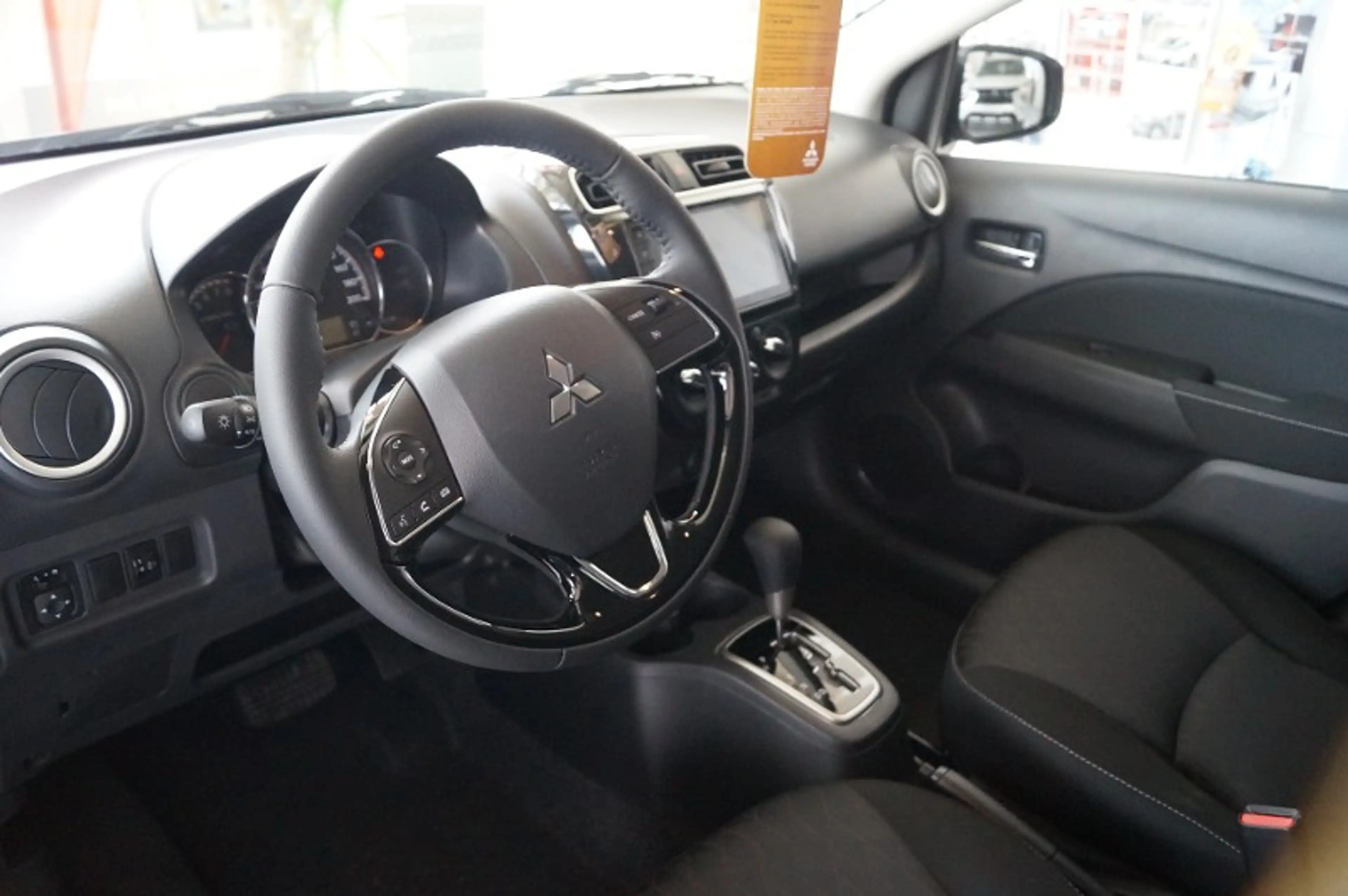 Mitsubishi Space Star Select+ 1.2 MIVEC ClearTec CVT — photo 4