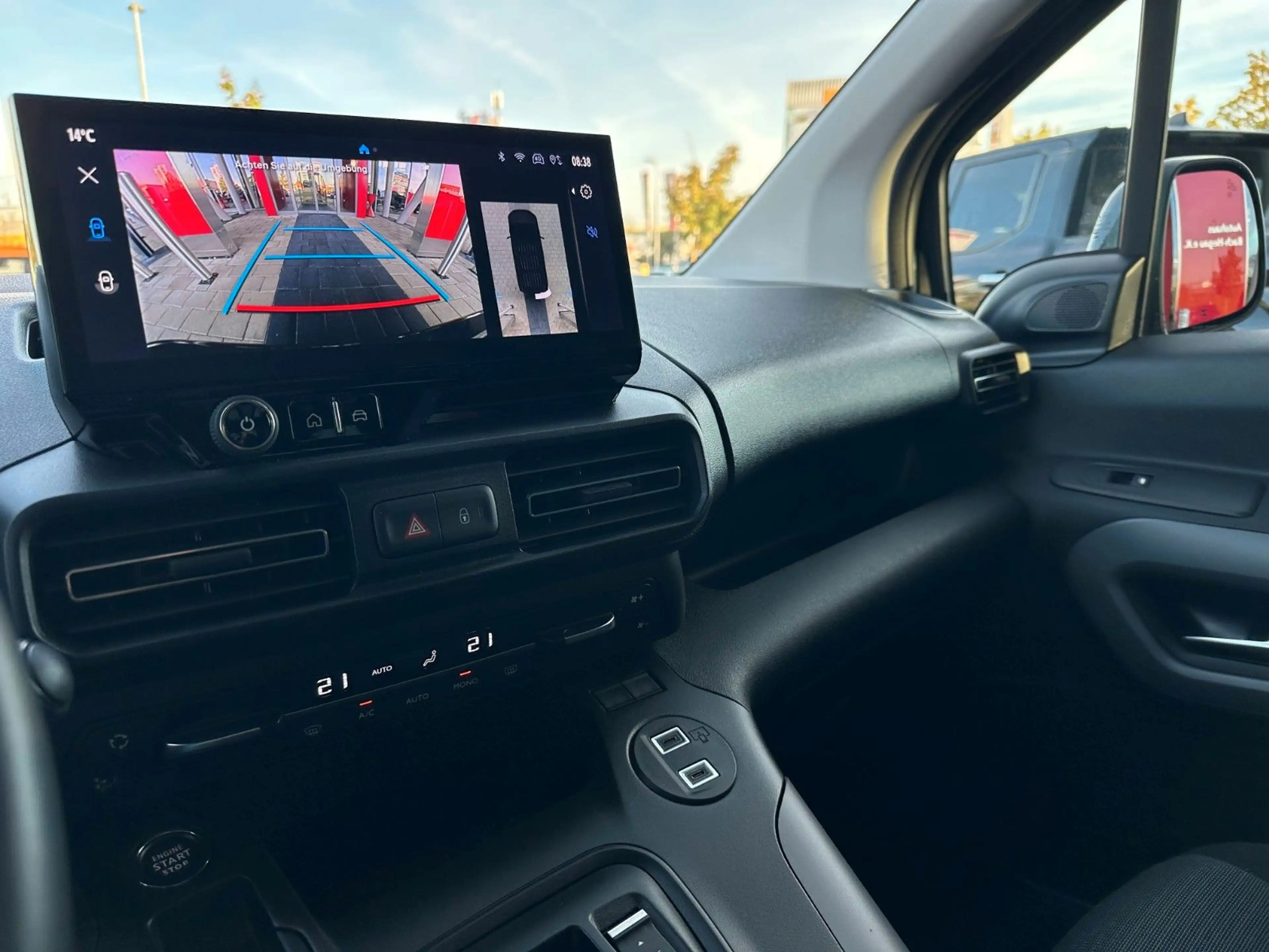 Toyota Proace City Verso L1 Lounge, NAVI, PANO, LED — photo 13