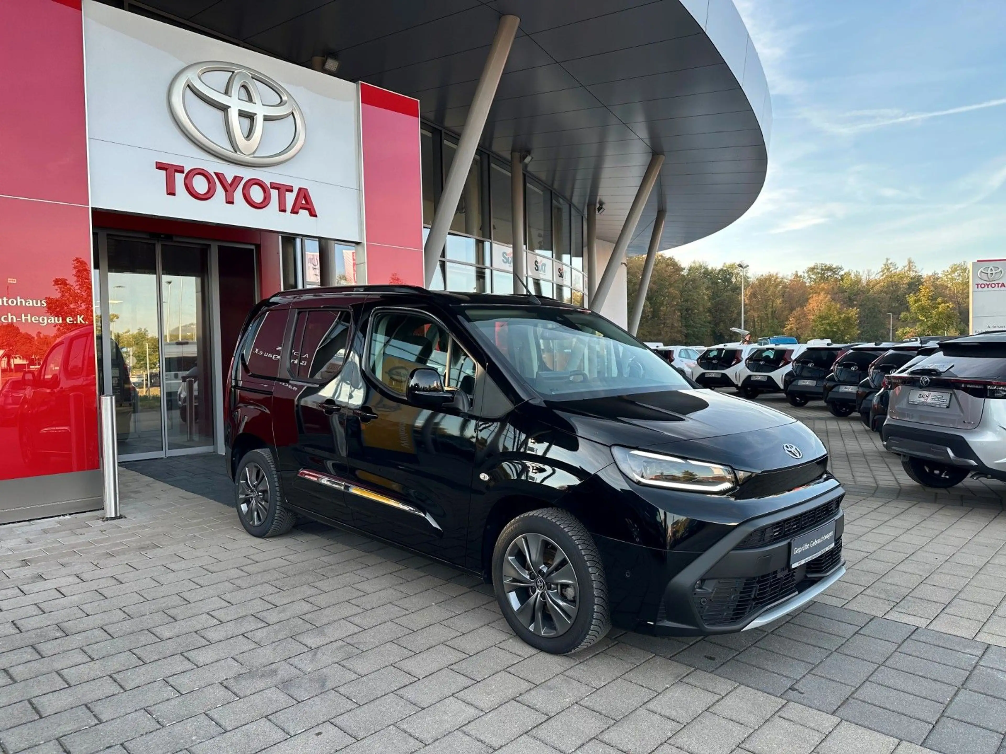 Toyota Proace City Verso L1 Lounge, NAVI, PANO, LED — photo 4