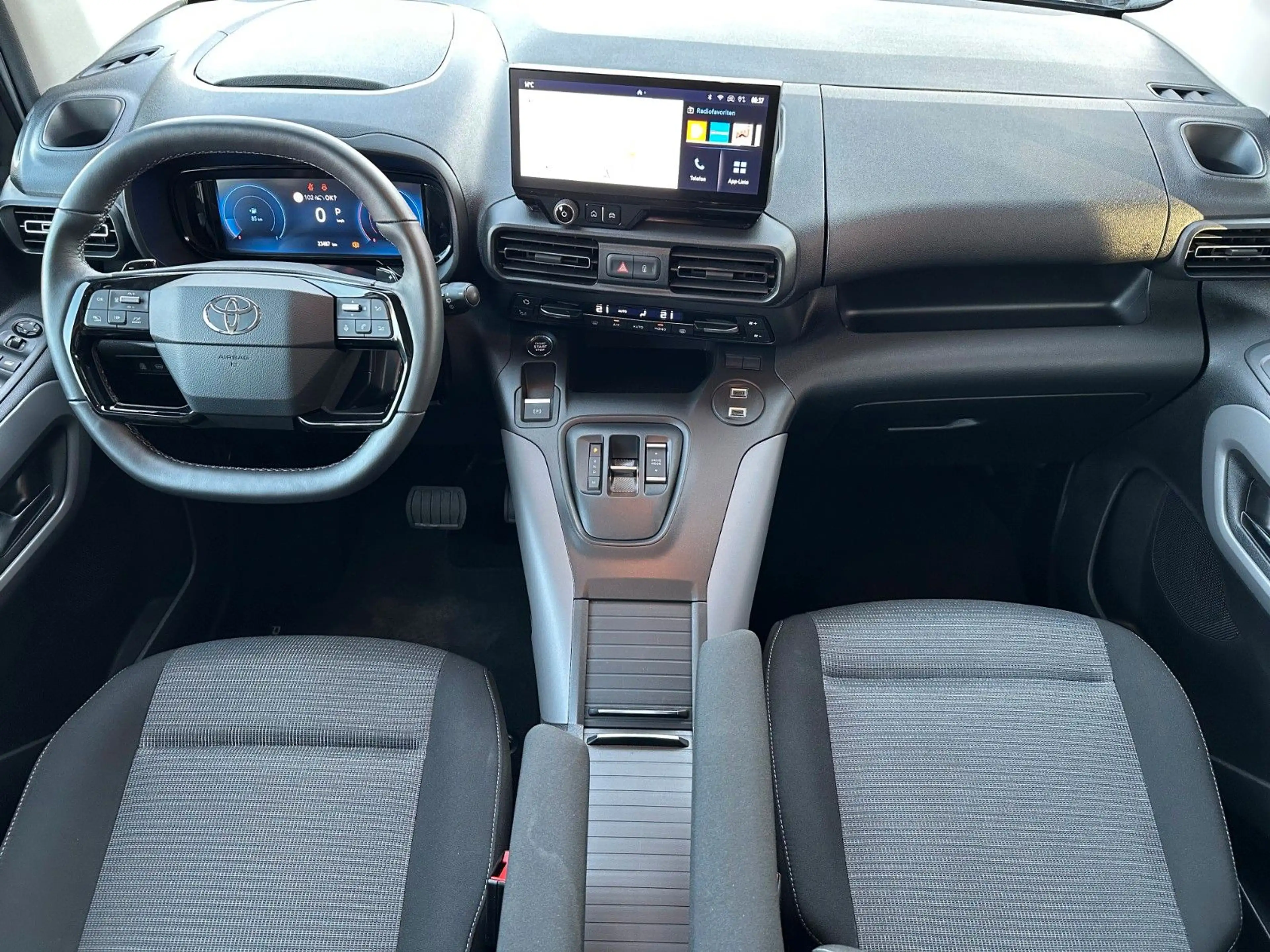 Toyota Proace City Verso L1 Lounge, NAVI, PANO, LED — photo 10