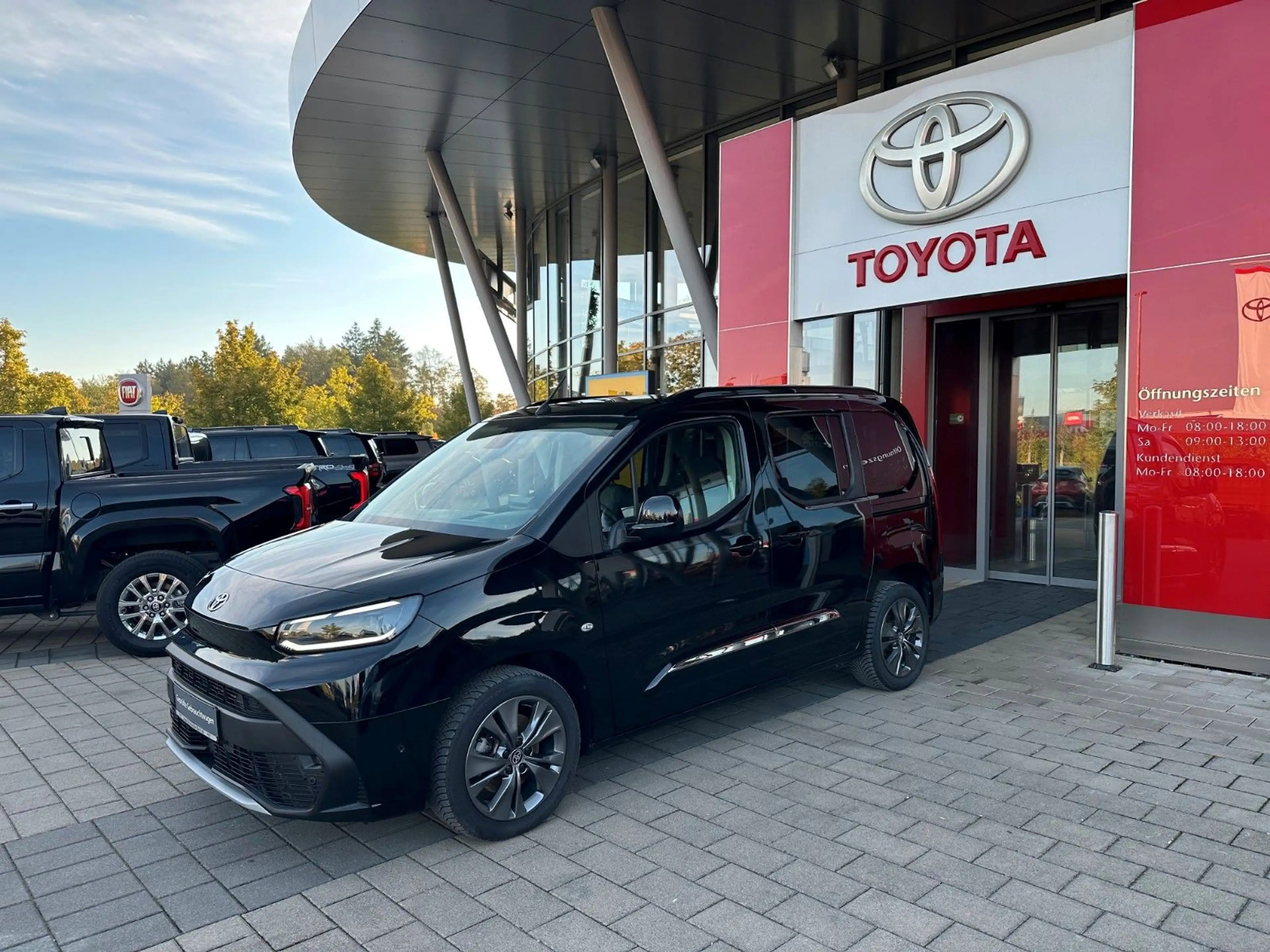 Toyota Proace City Verso L1 Lounge, NAVI, PANO, LED — photo 2