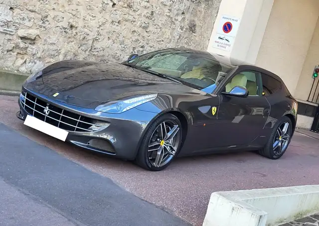 Ferrari FF FF V12 6.0 660ch