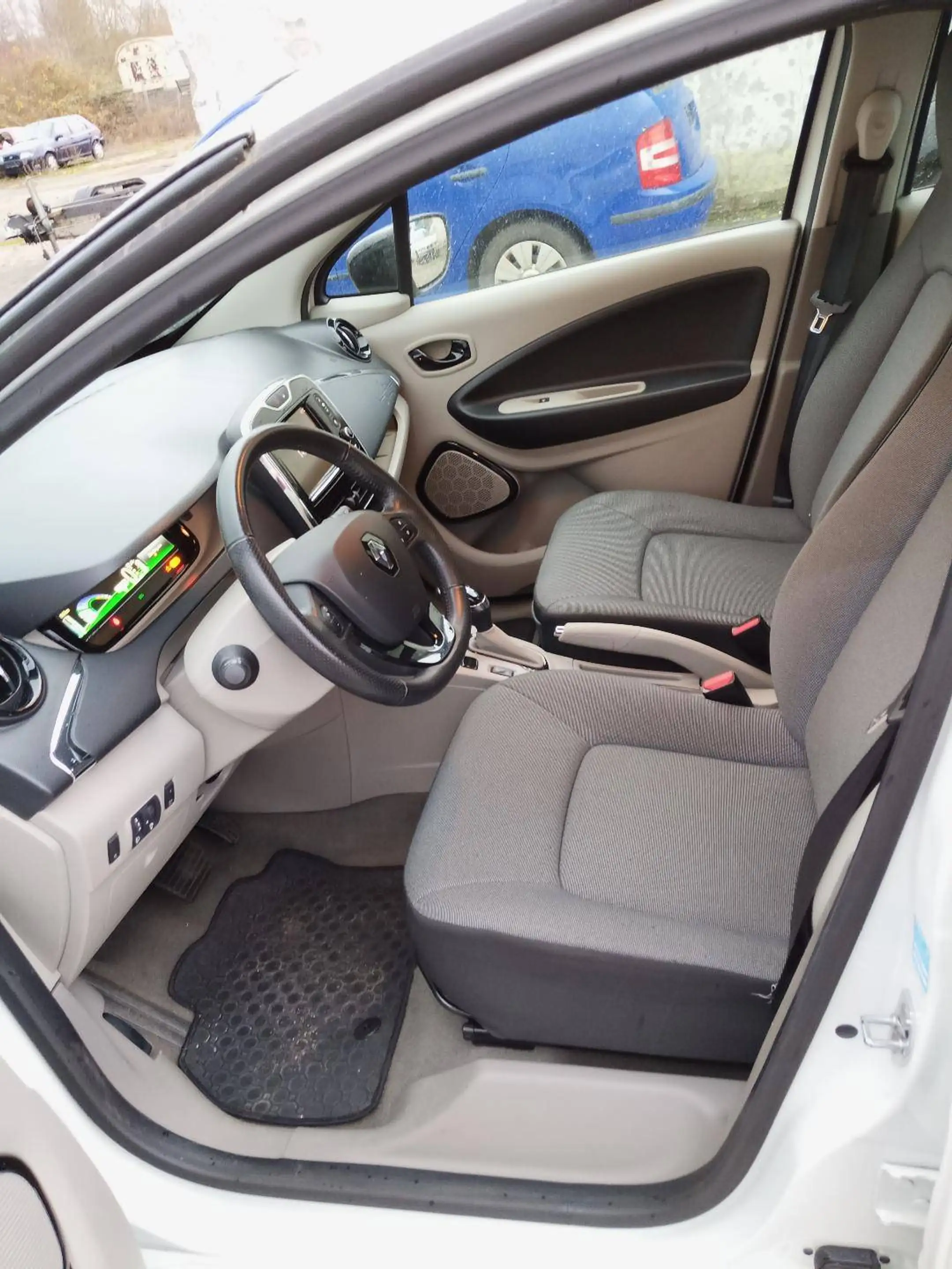 Renault ZOE Intens — photo 5