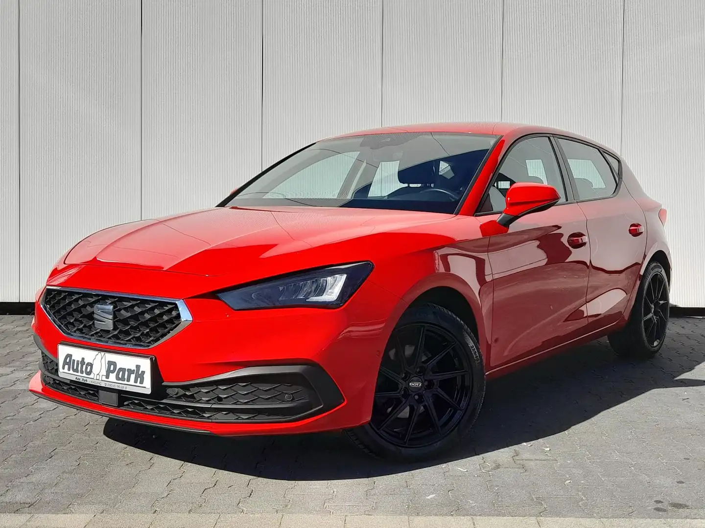 SEAT Leon 1.5 eTSI ACT NAVI/APP~LED~2xPDC~DAB~PARKASS Rot - 2
