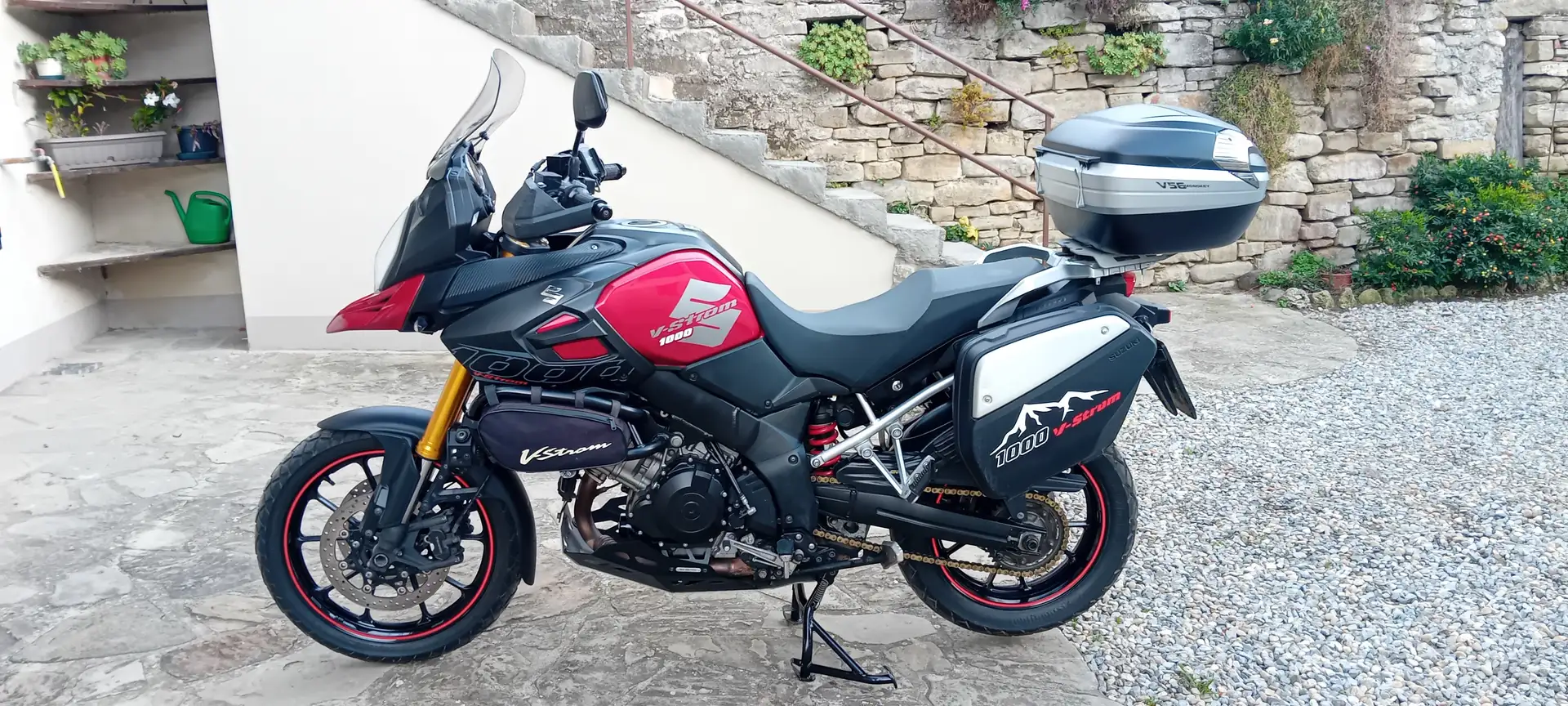 Suzuki V-Strom 1000 Abs Roşu - 1