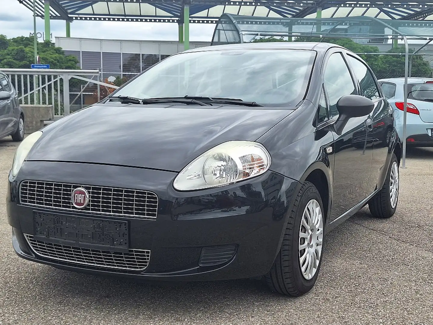 Fiat Grande Punto 1,4 75 S Zwart - 1