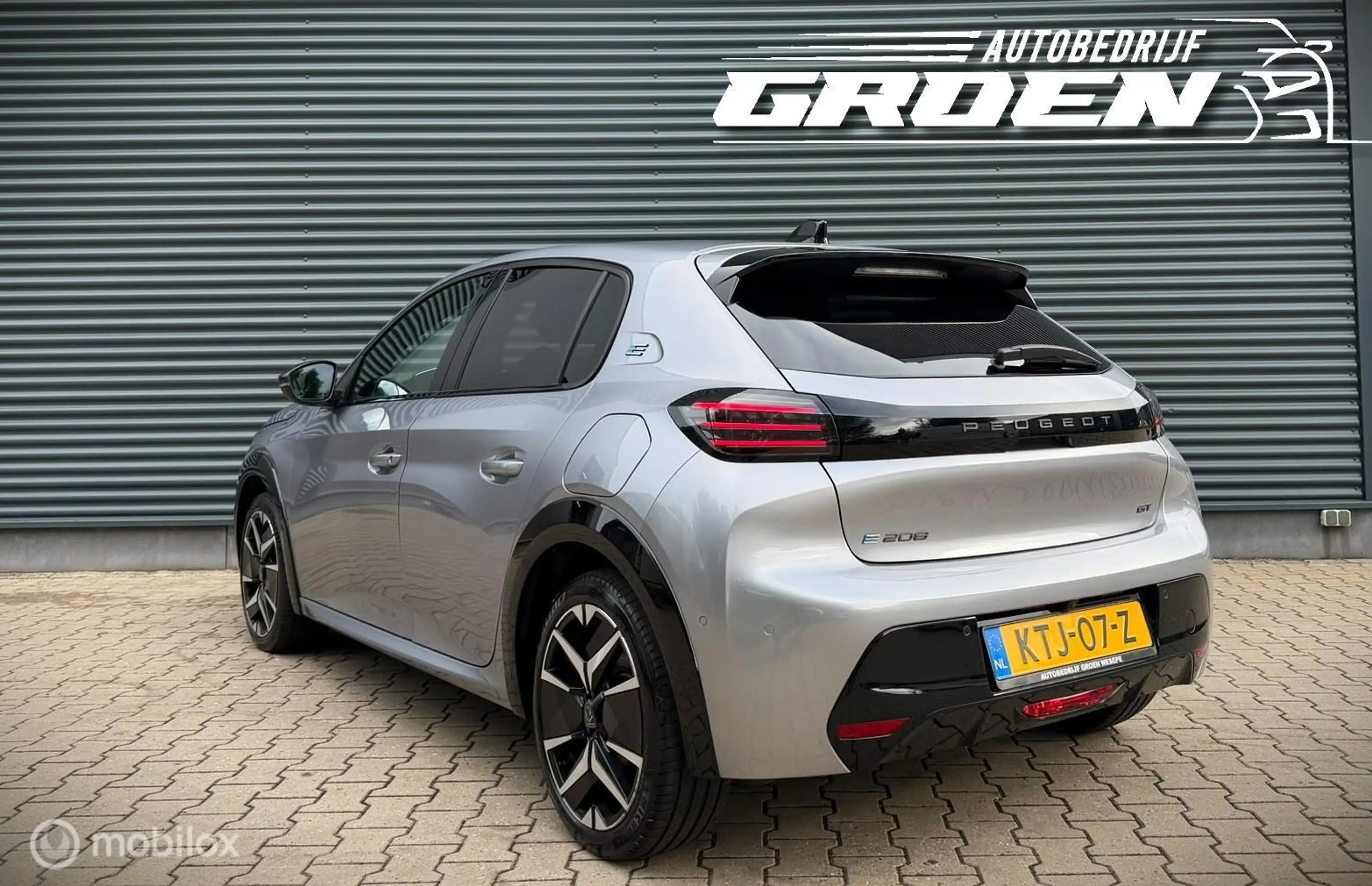 Peugeot e-208 EV GT 51 kWh CAMERA|KEYLES|LED|CARPLAY|ALCANT — photo 13