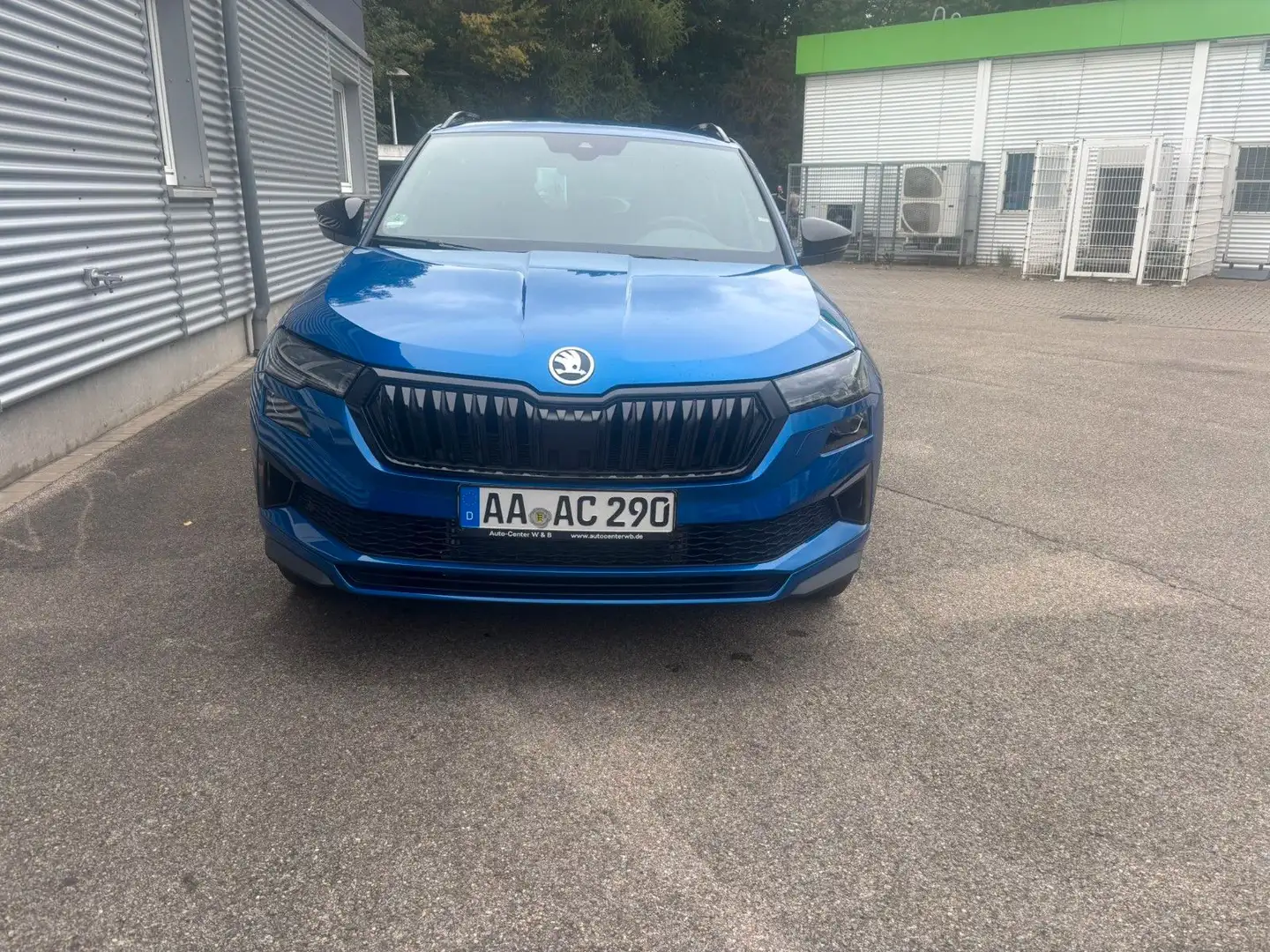 Skoda Karoq Sportline 2.0TDI DSG Bleu - 2